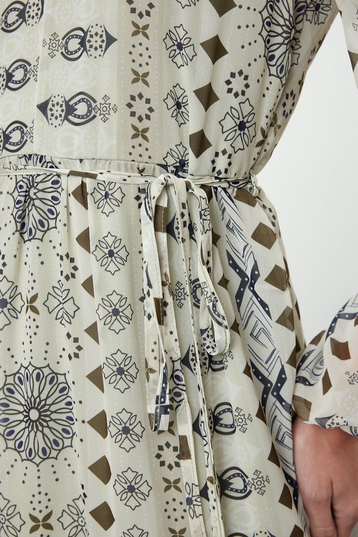 Trendyol Green Belted Ethnic A-Line Maxi Woven Winter Dress