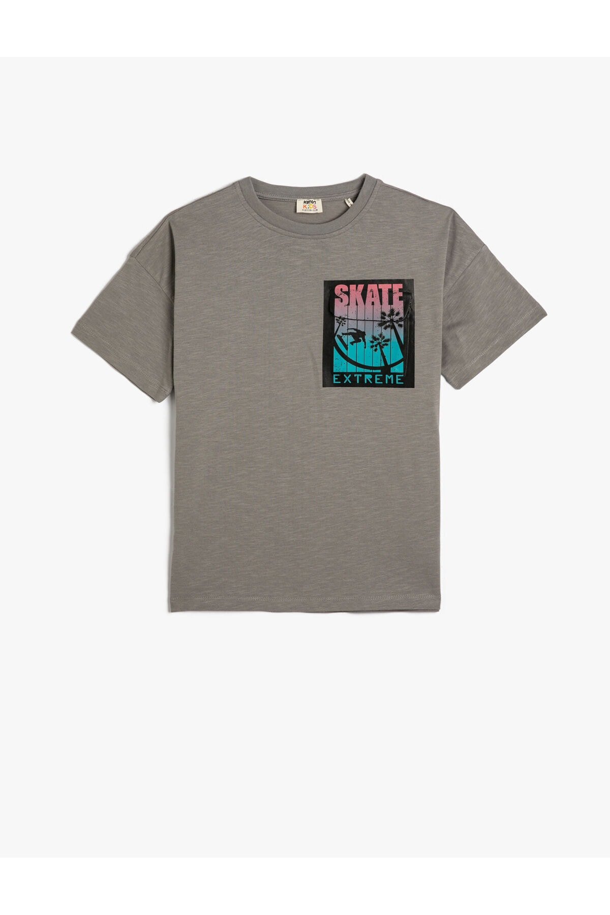 Koton Short-Sleeved T-Shirt with a Printed Cap and Pocket Detail Crew Neck Cotton.