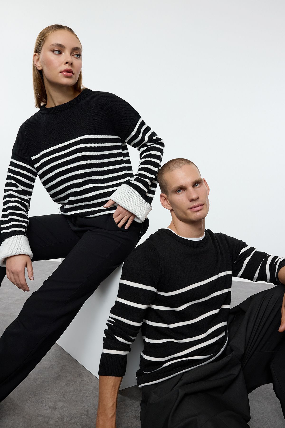 Trendyol Black Slim Couple Crew Neck Striped Knitwear Sweater