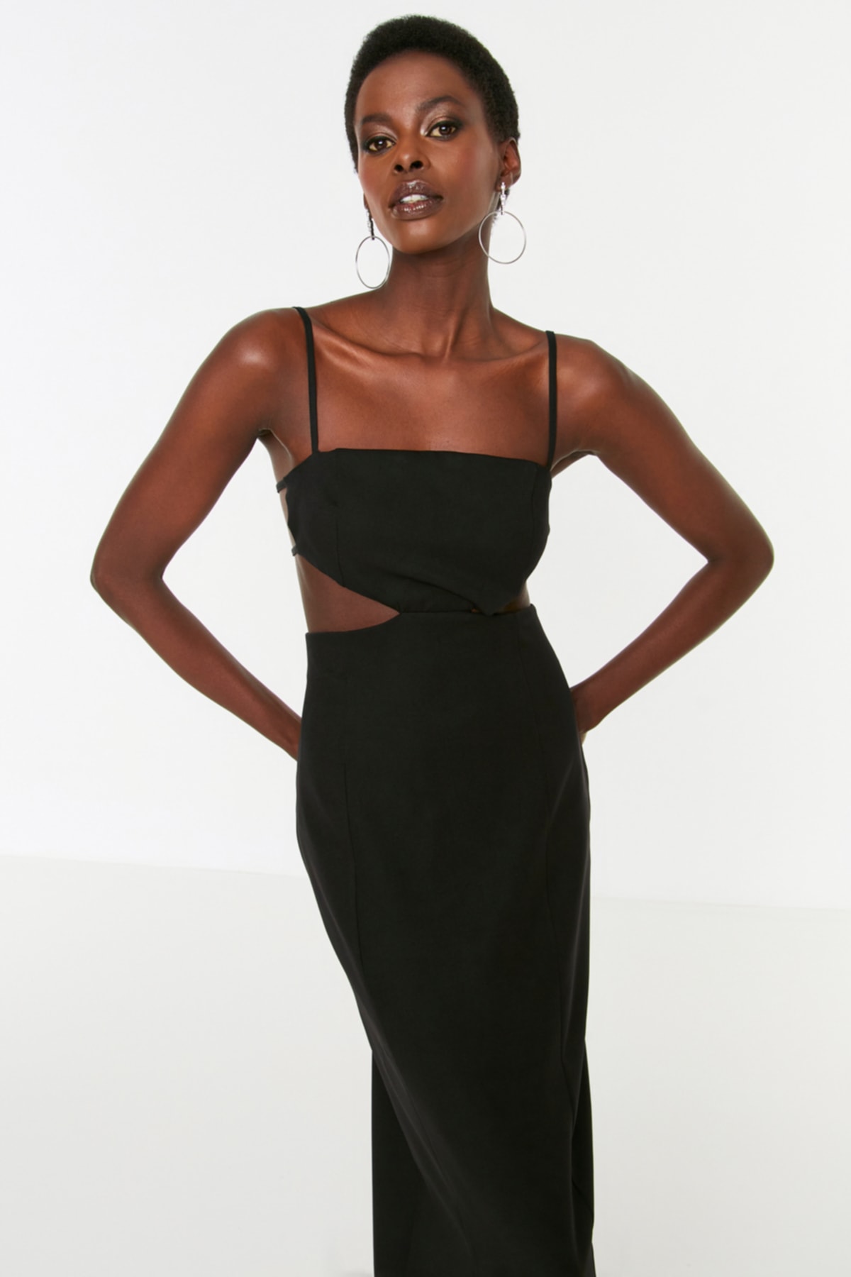 Rochie de seară lungă cu talie neagră Trendyol