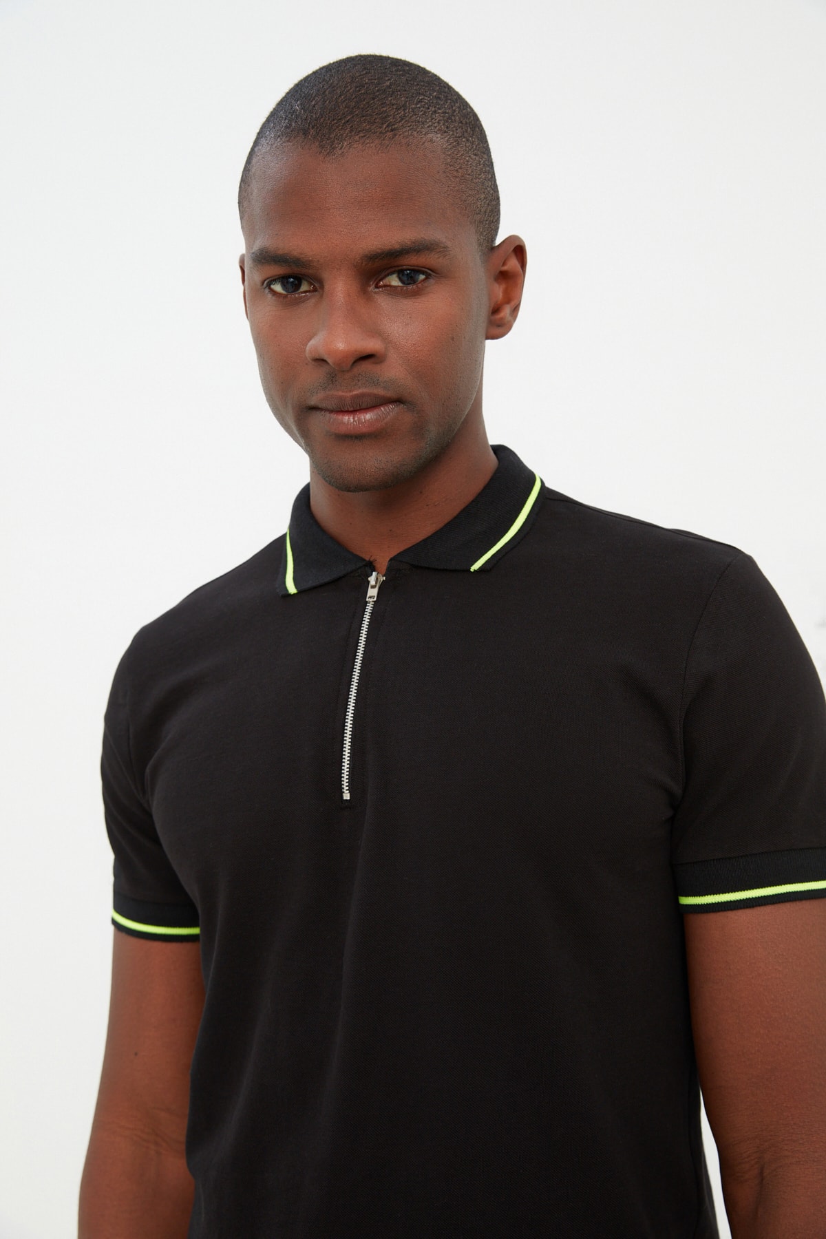Trendyol Black Men's Regular/Normal Fit 100% Cotton Polo Neck T-shirt.