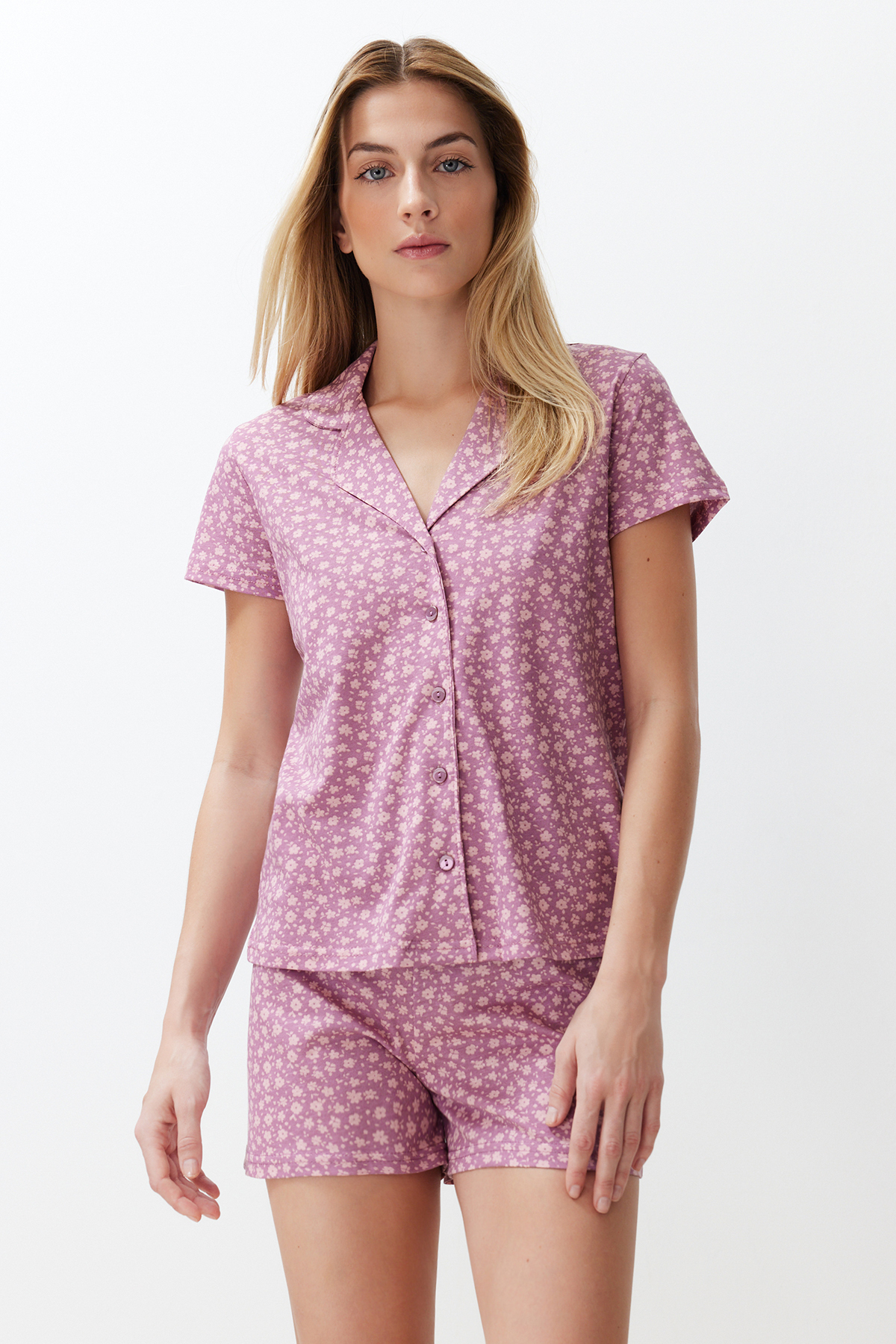 Levně Trendyol Pale Pink Cotton Floral Knitted Pajamas Set