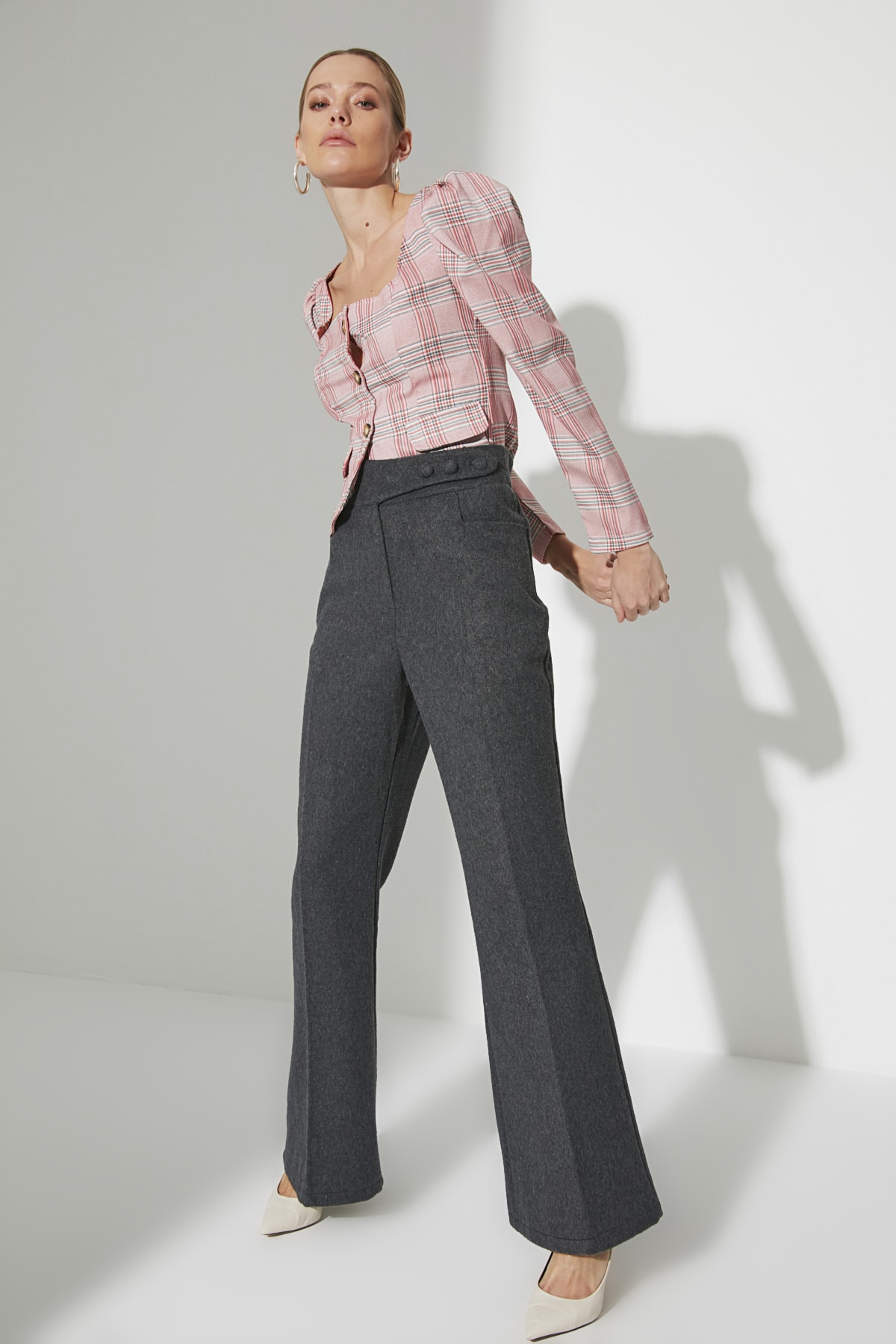 Trendyol Pants - Grau - Wide leg
