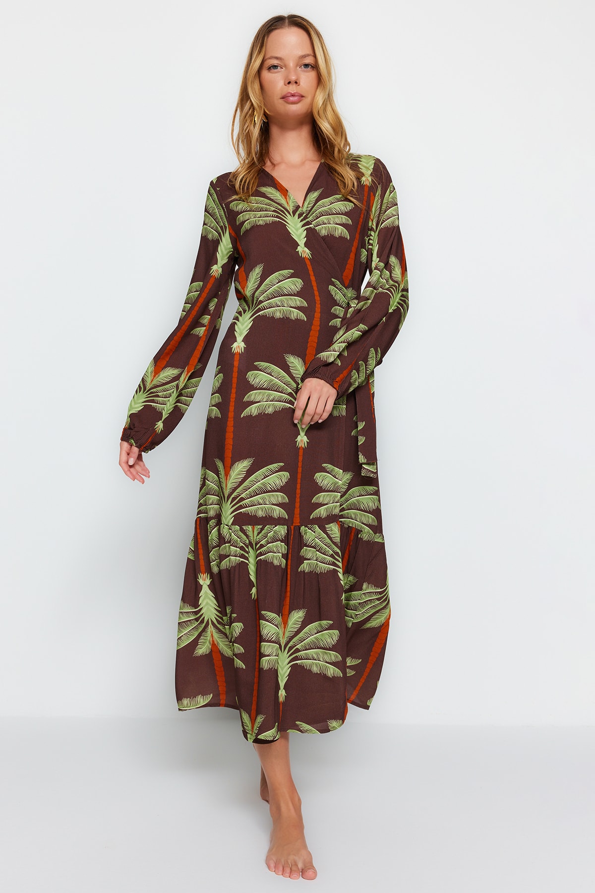 Levně Trendyol Tropical Patterned Maxi Woven Kimono & Caftan