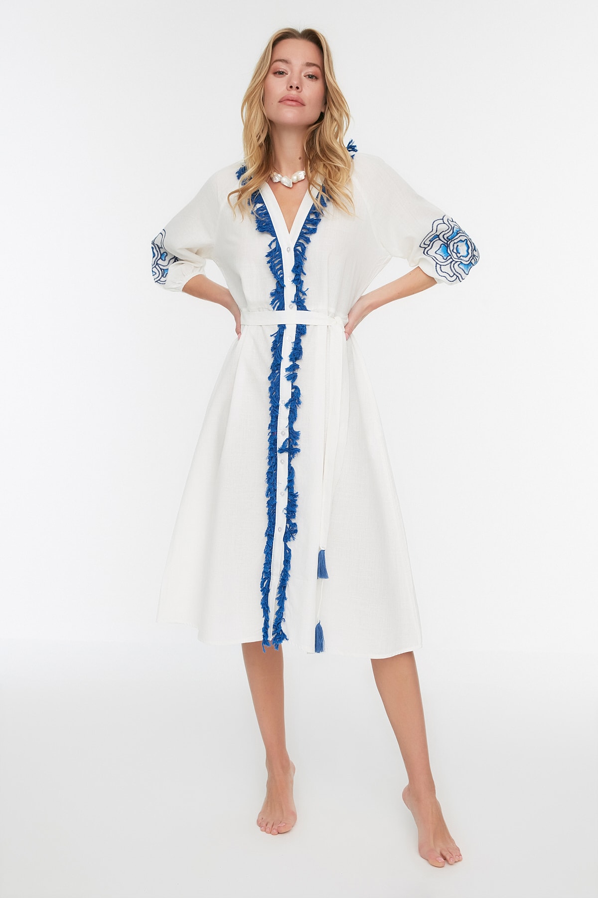 Dámske šaty Trendyol Tassel