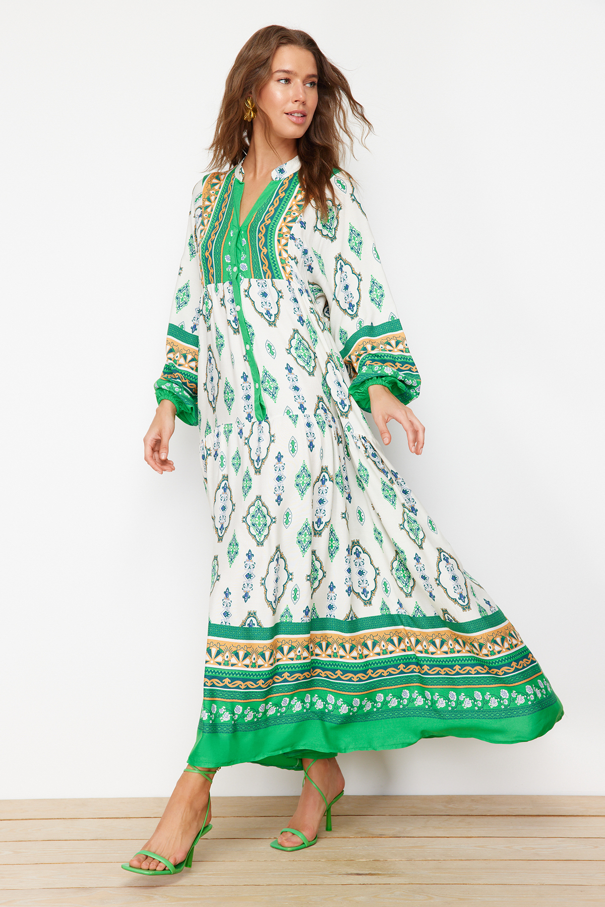 Trendyol Green Floral Pattern Woven Viscose Dress