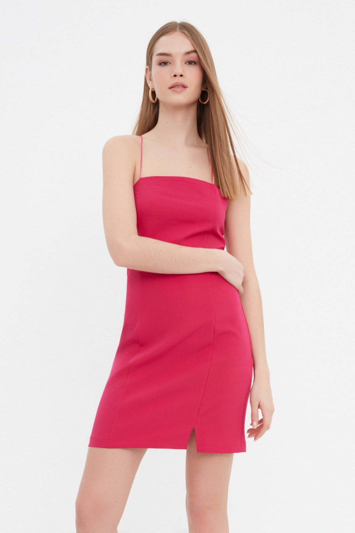 Šaty Trendyol Fuchsia na ramínka