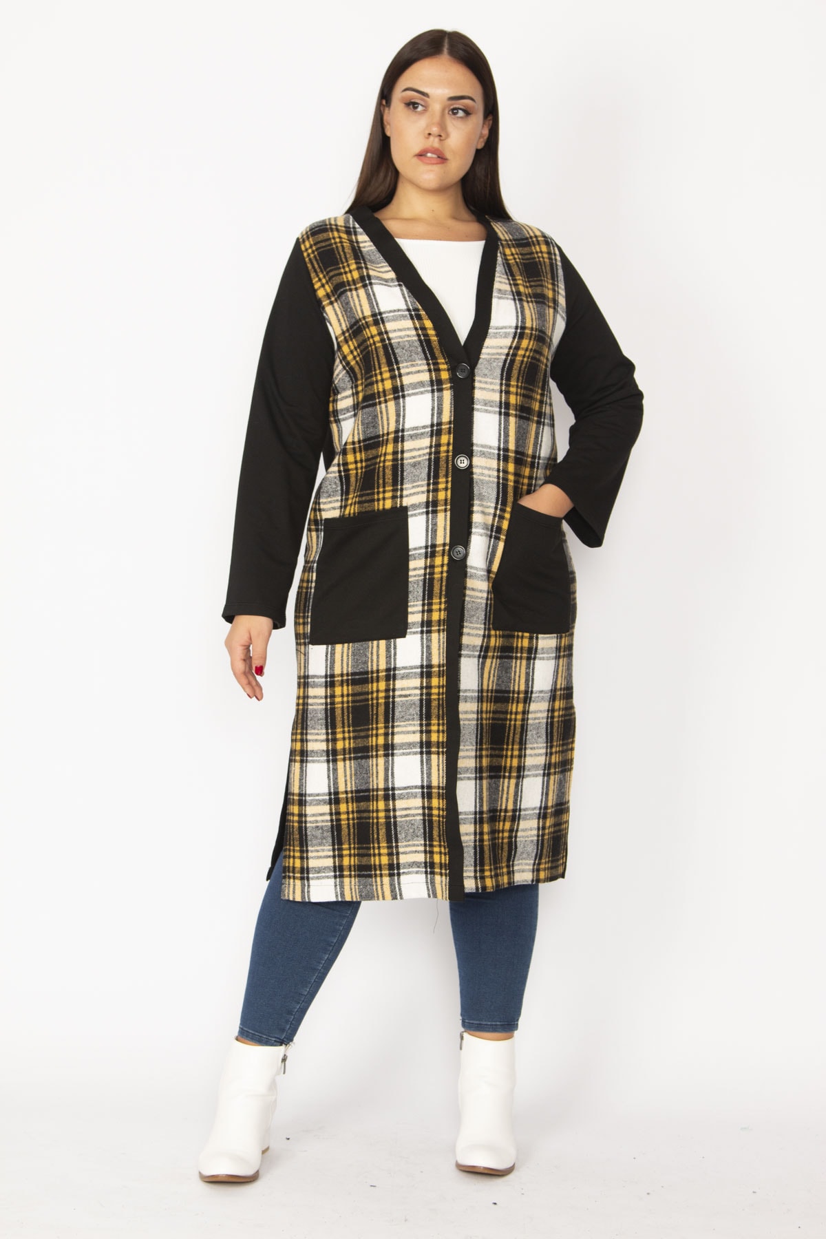 Levně Şans Women's Plus Size Yellow Checkered Front Buttons and Cape with Pocket