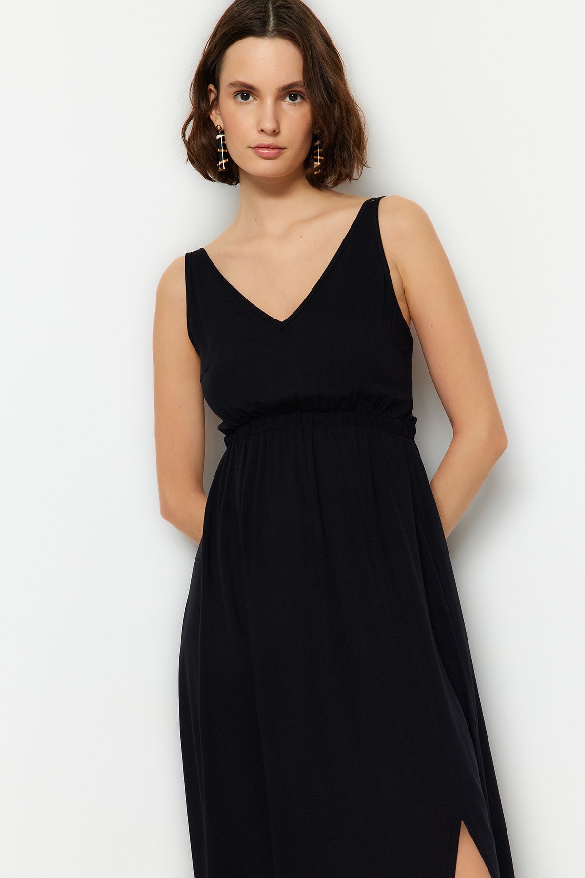 Rochie Trendyol Black Low-Cut
