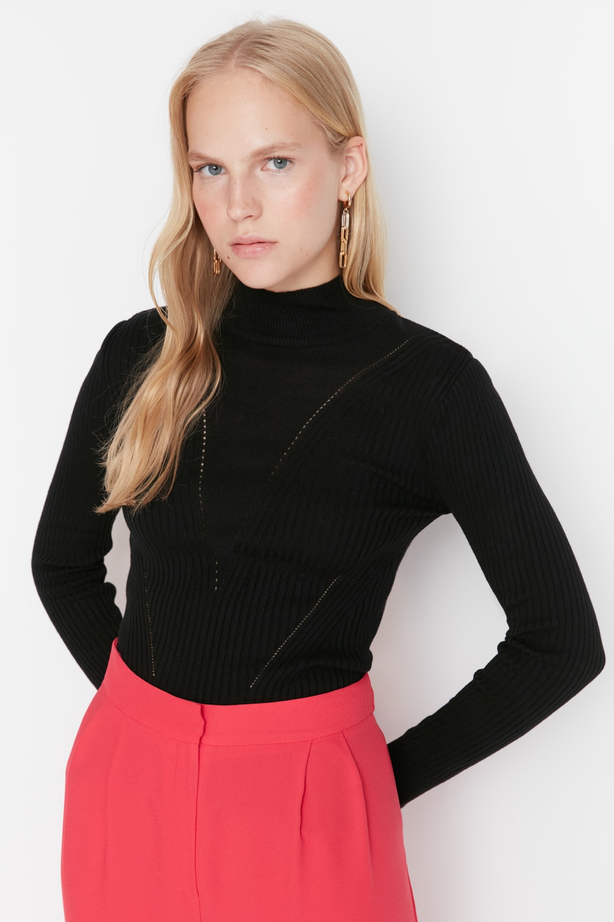 Trendyol Black Stand-Up Collar Knitwear Sweater