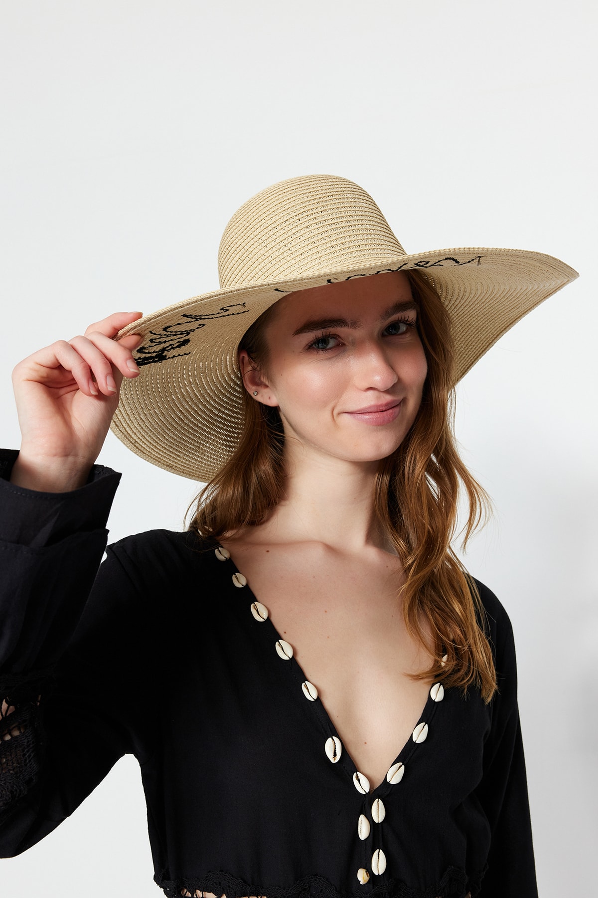 Levně Trendyol Beige Women's Slogan Detailed Straw Flare Hat