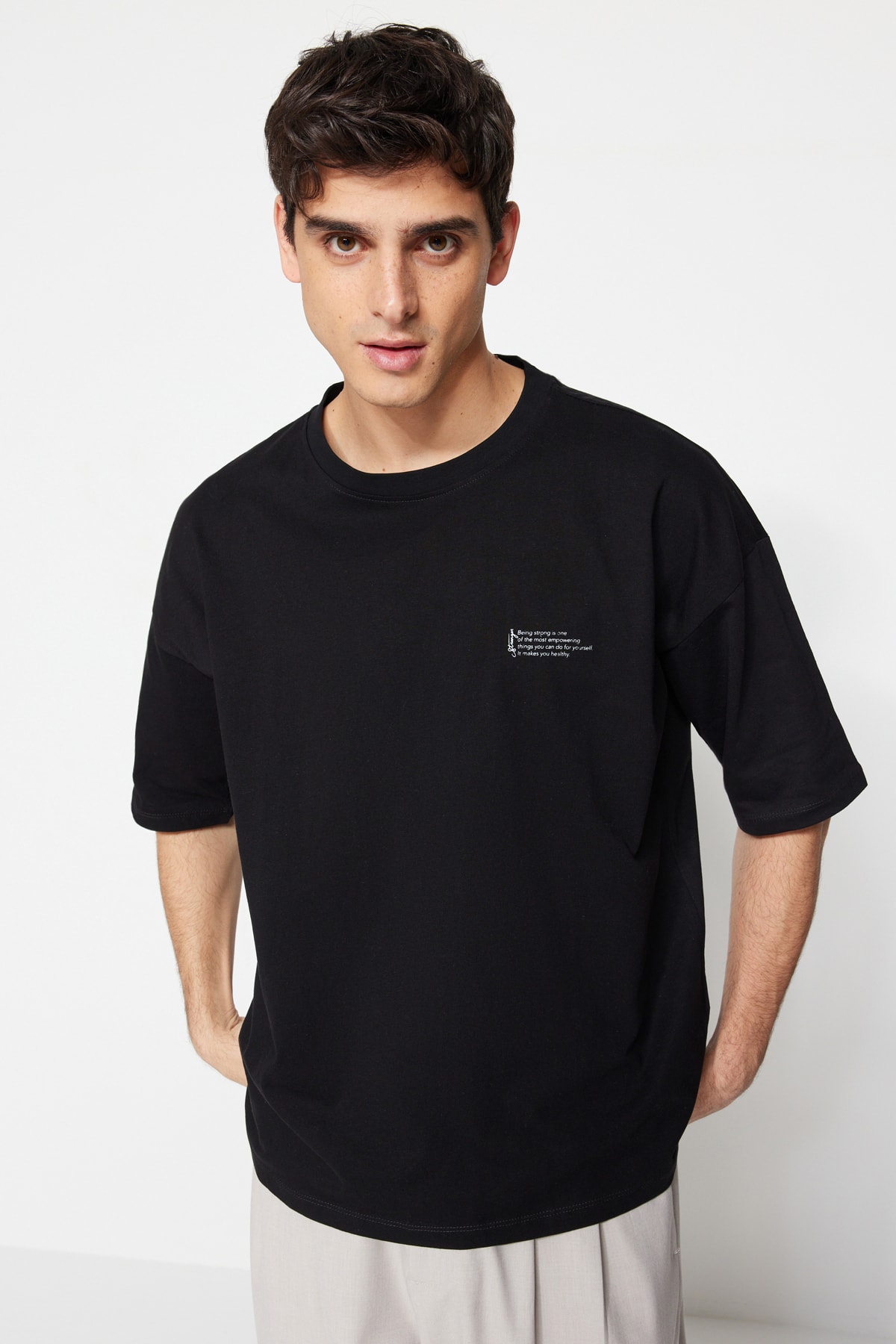 Trendyol Black Oversize 100% Cotton Minimal Text Printed T-Shirt
