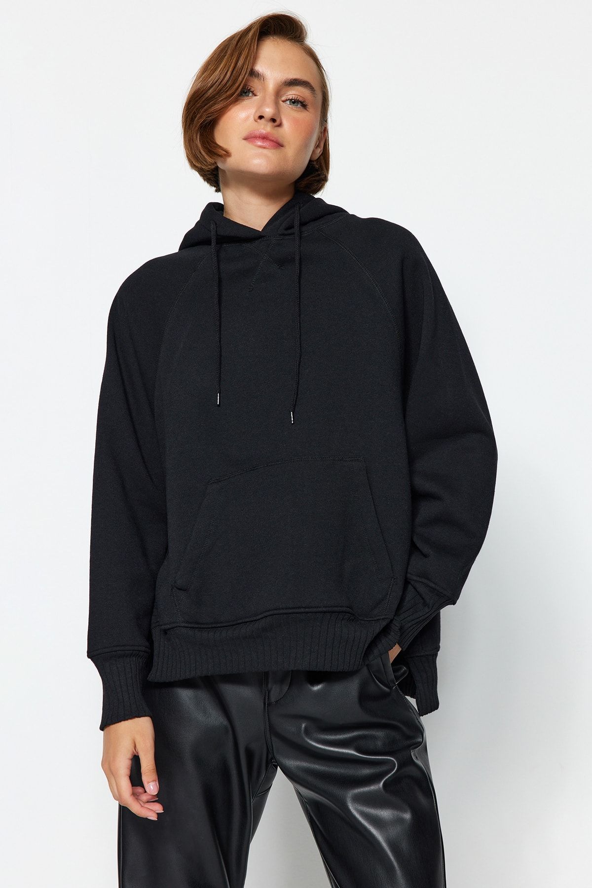 Trendyol Sweatshirt - Black - Oversize