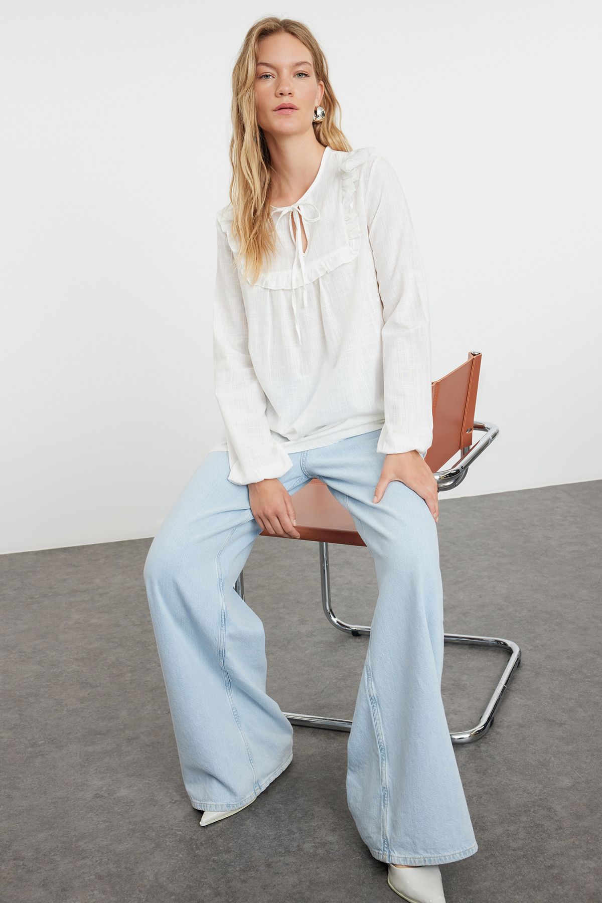 Trendyol Ecru Collar Ruffle Detailed Regular Woven Shirt