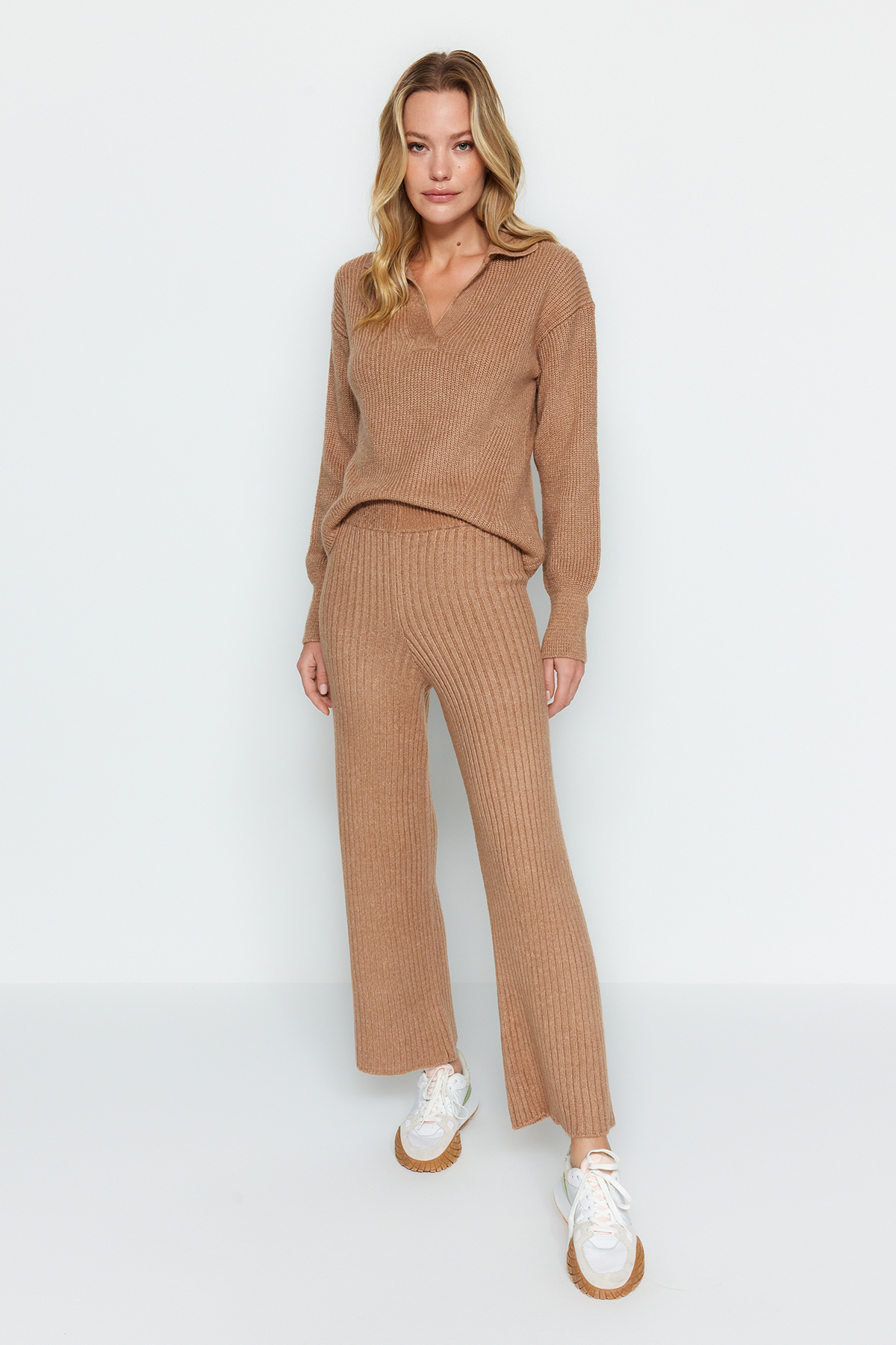 Trendyol Camel Care Collection Soft Textured Knitwear Top-Bottom Set
