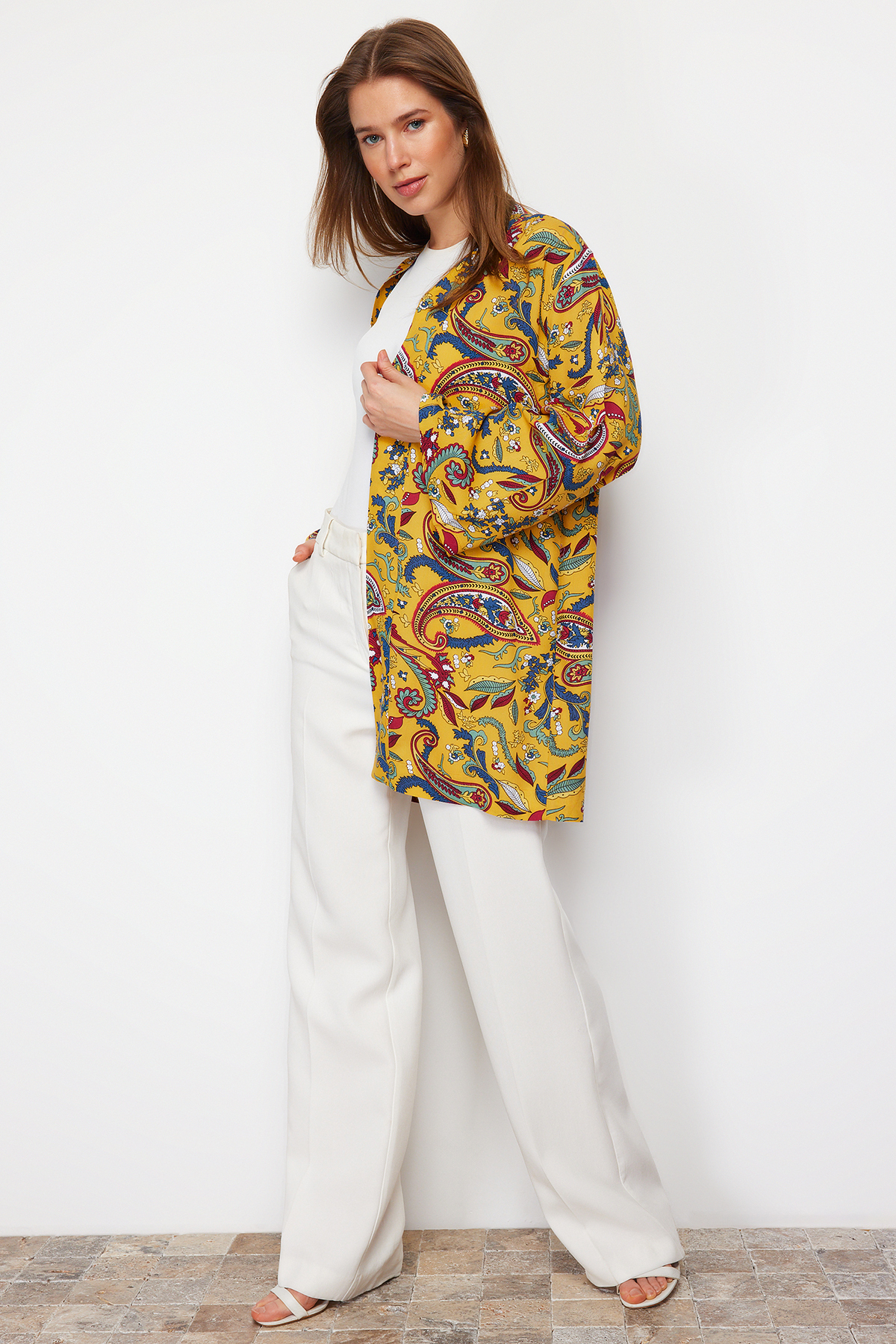 Trendyol galben belted Kimono &amp; Kaftan