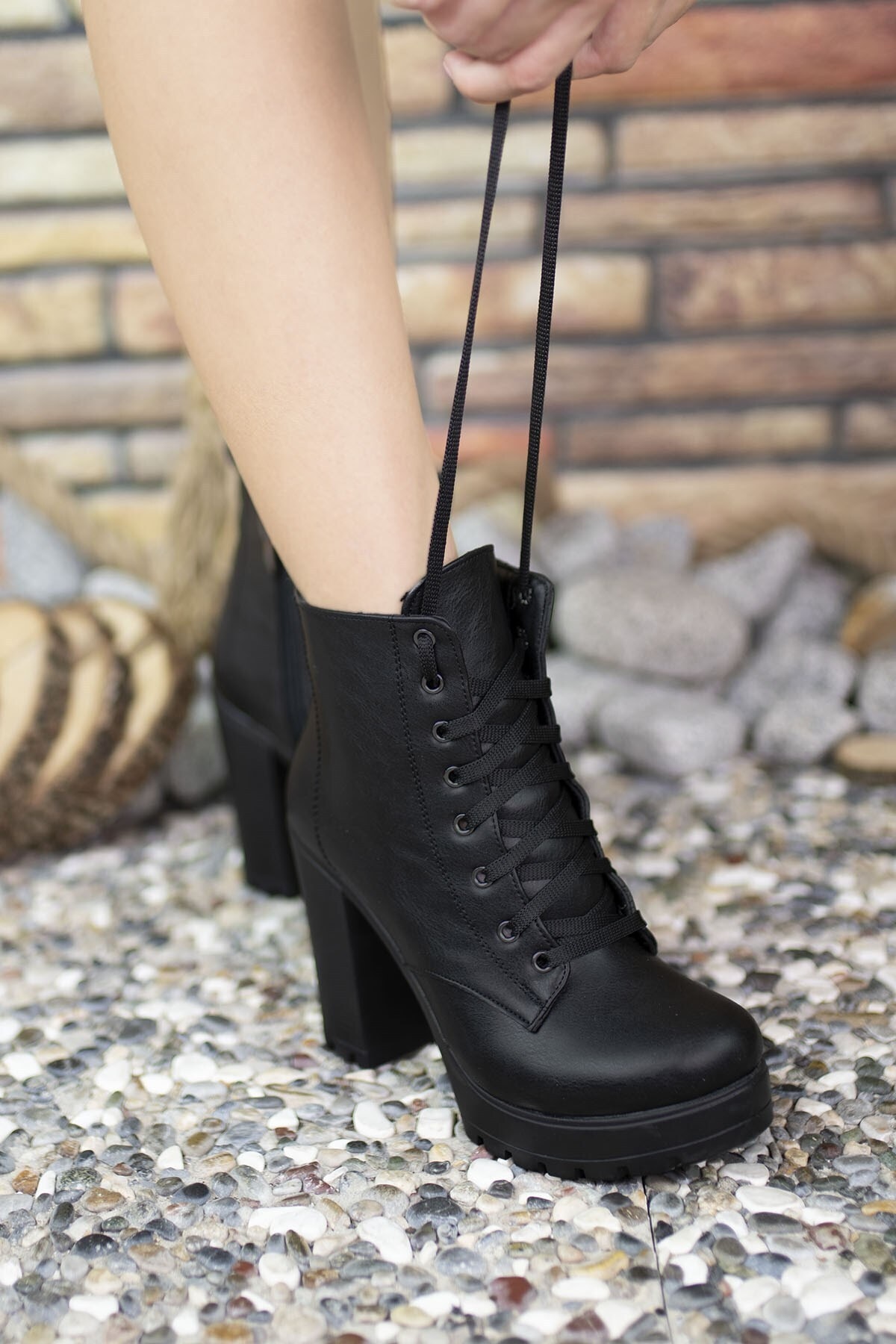 Levně Riccon Skin Black Women's High Heeled Boots 0012sp01