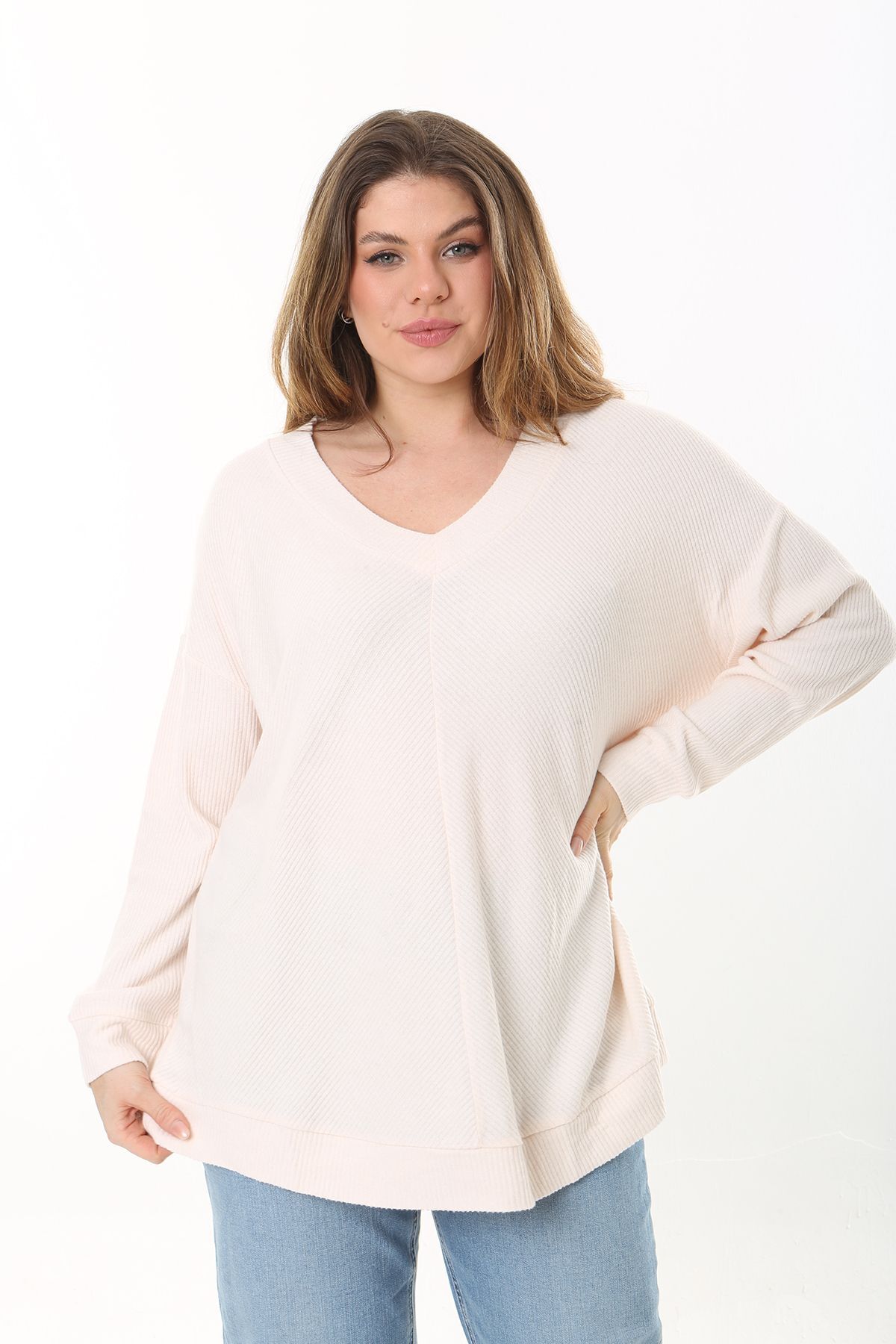 Levně Şans Women's Plus Size Powder V-Neck Self Striped Long Sleeve Tunic