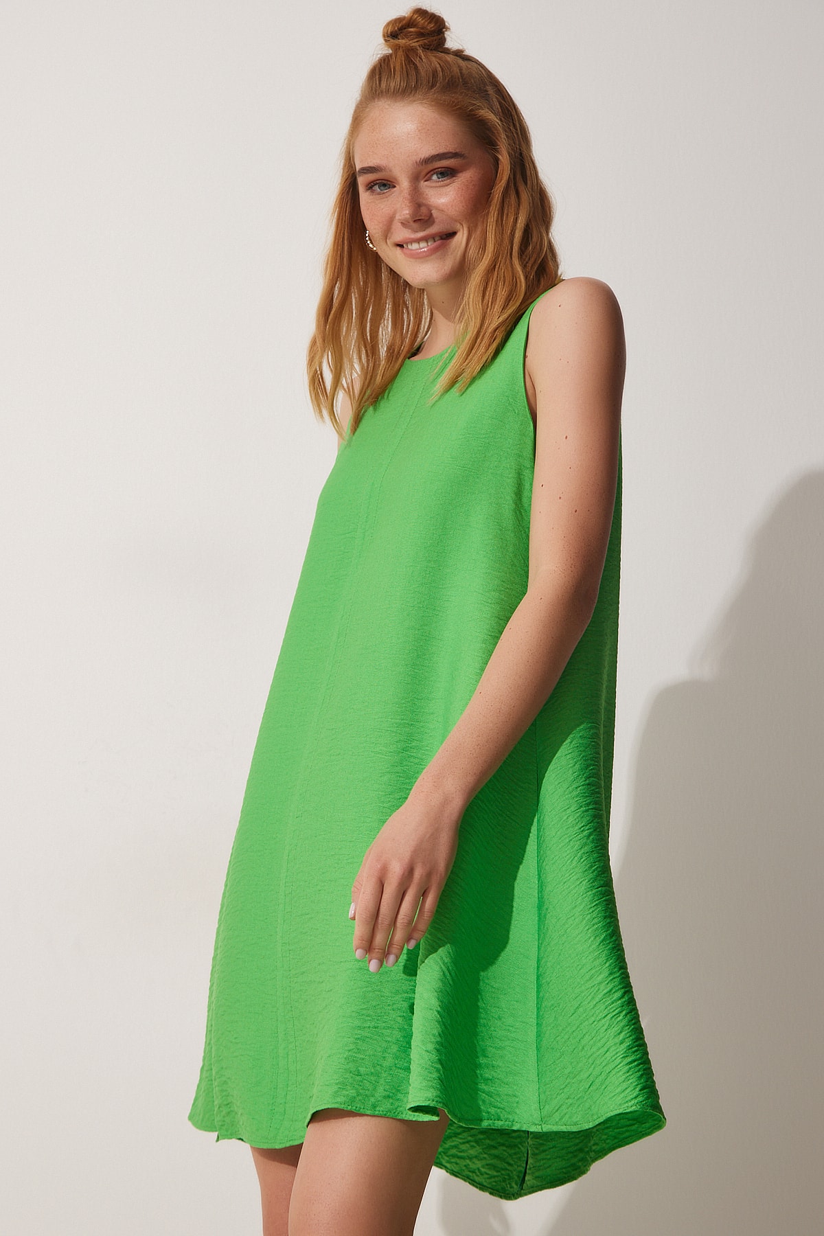Levně Štěstí İstanbul Dámské Vivid Green Letní tkané zvonové šaty