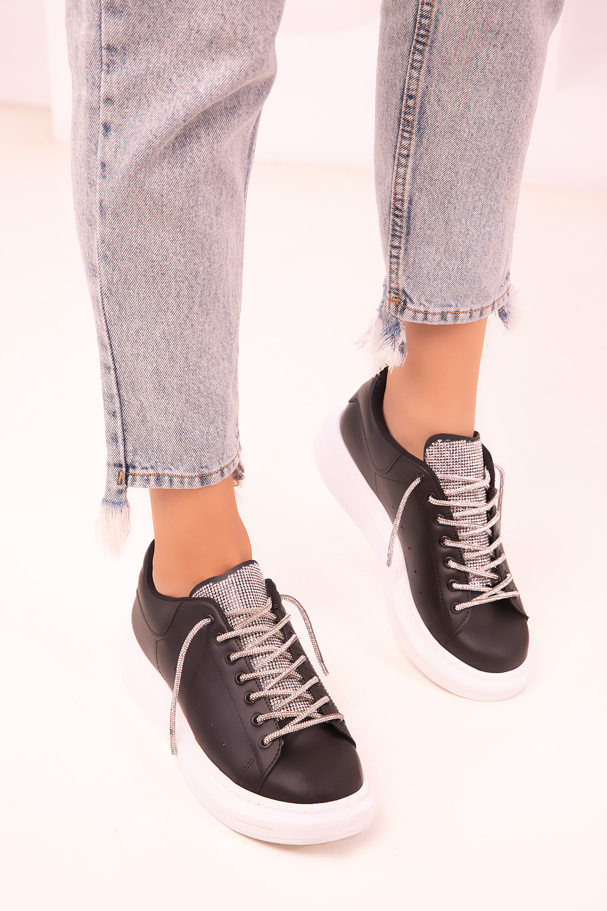 Adidași Soho Black pentru femei 18365