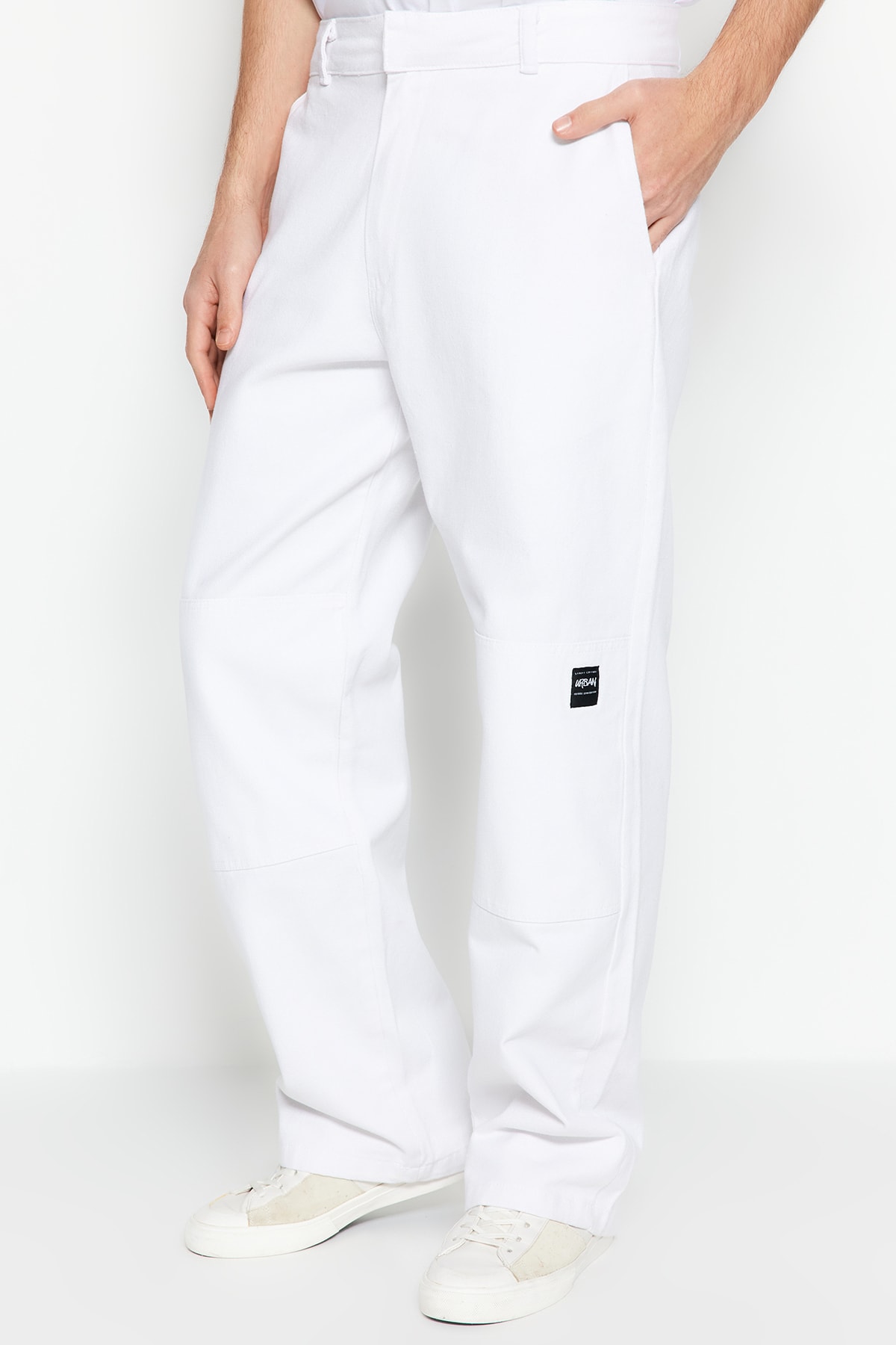 Levně Trendyol Limited Edition White Premium Loose Fit Trousers