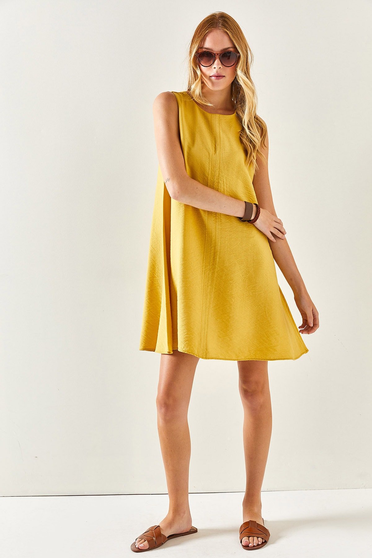 Olalook Dámske žlté ľanové šaty bez rukávov Blend A-Line