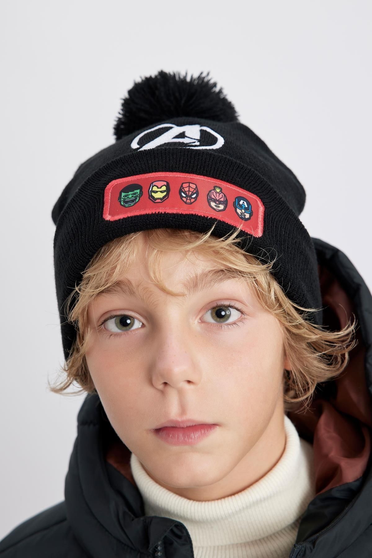 DEFACTO Boy's Marvel Avengers Embroidery Beanie