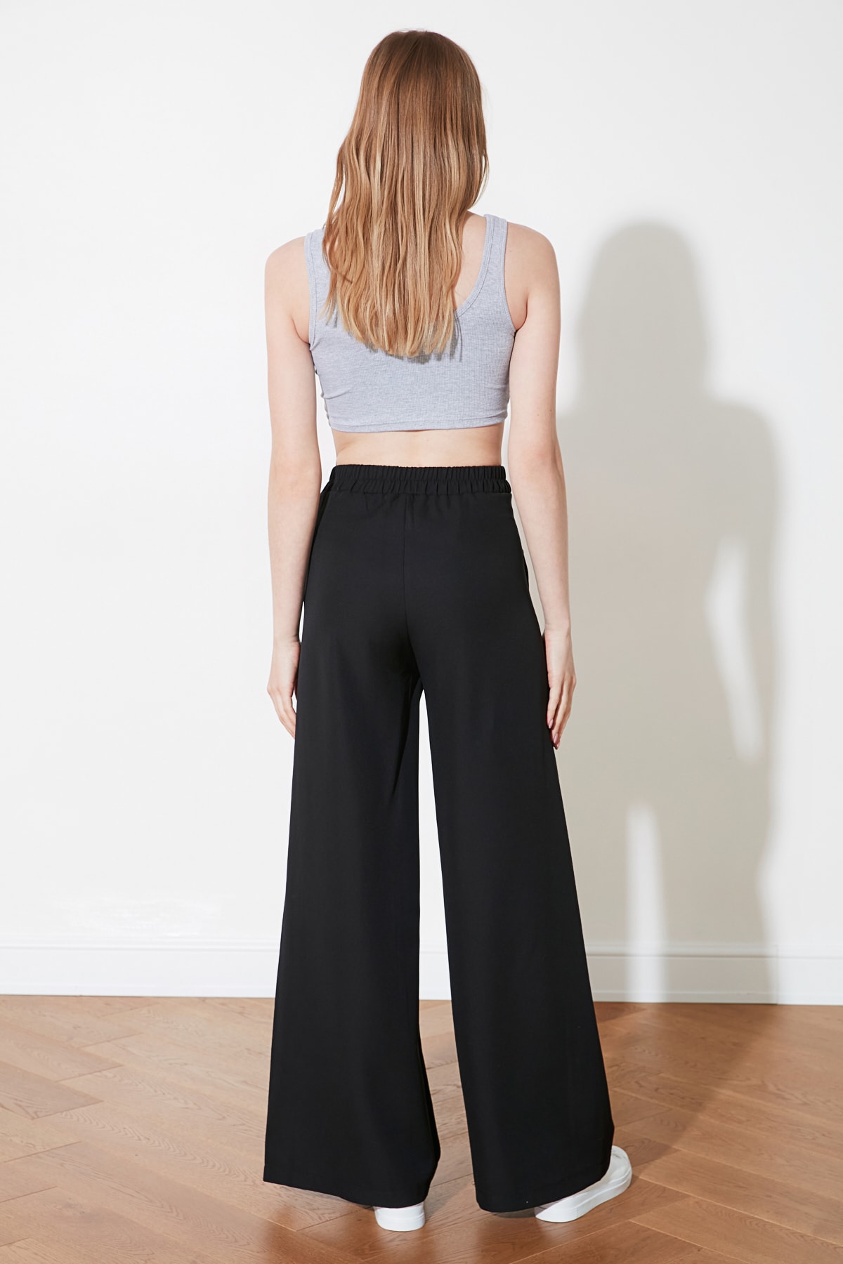 Pantaloni dama, Trendyol