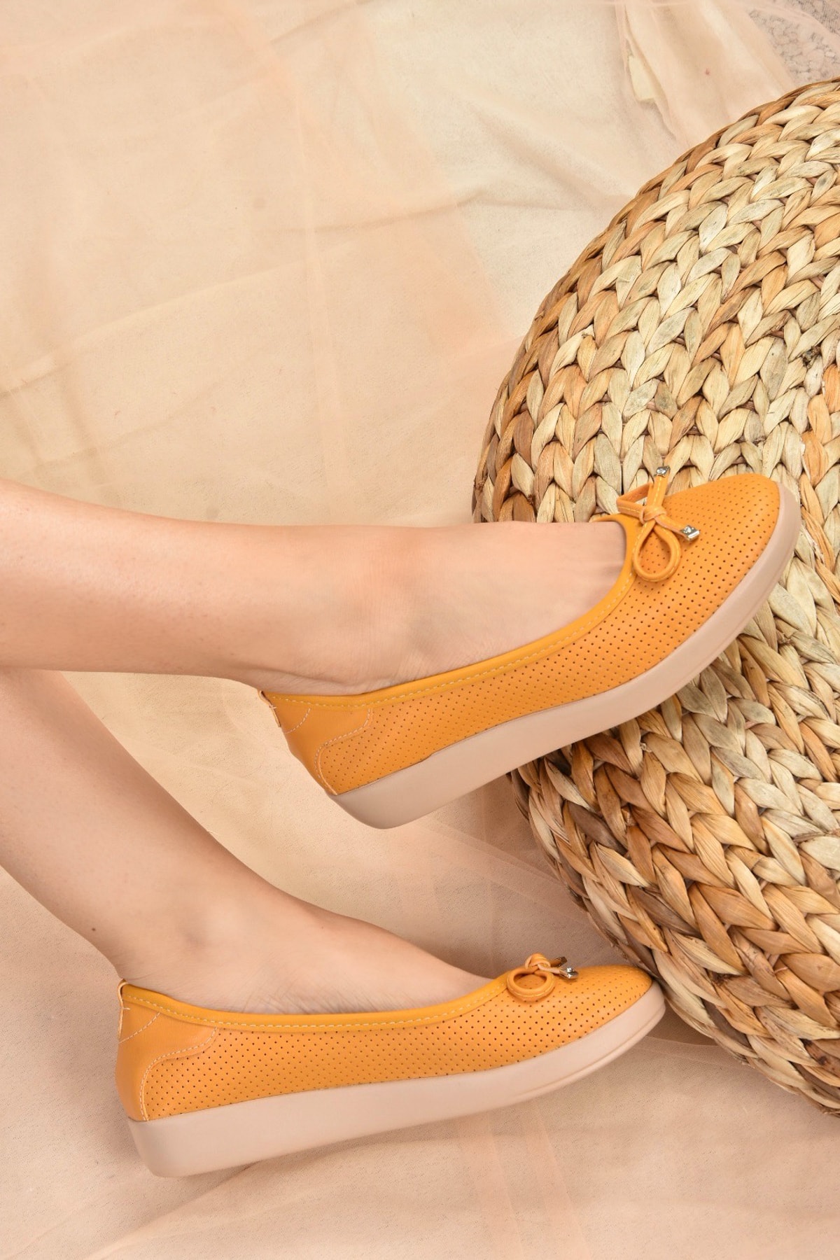 Levně Fox Shoes Women's Mustard Casual Shoes