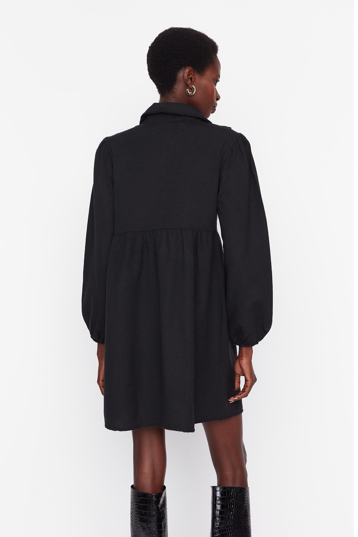 Trendyol Black Mini Guler Țesut Rochie țesută detaliată