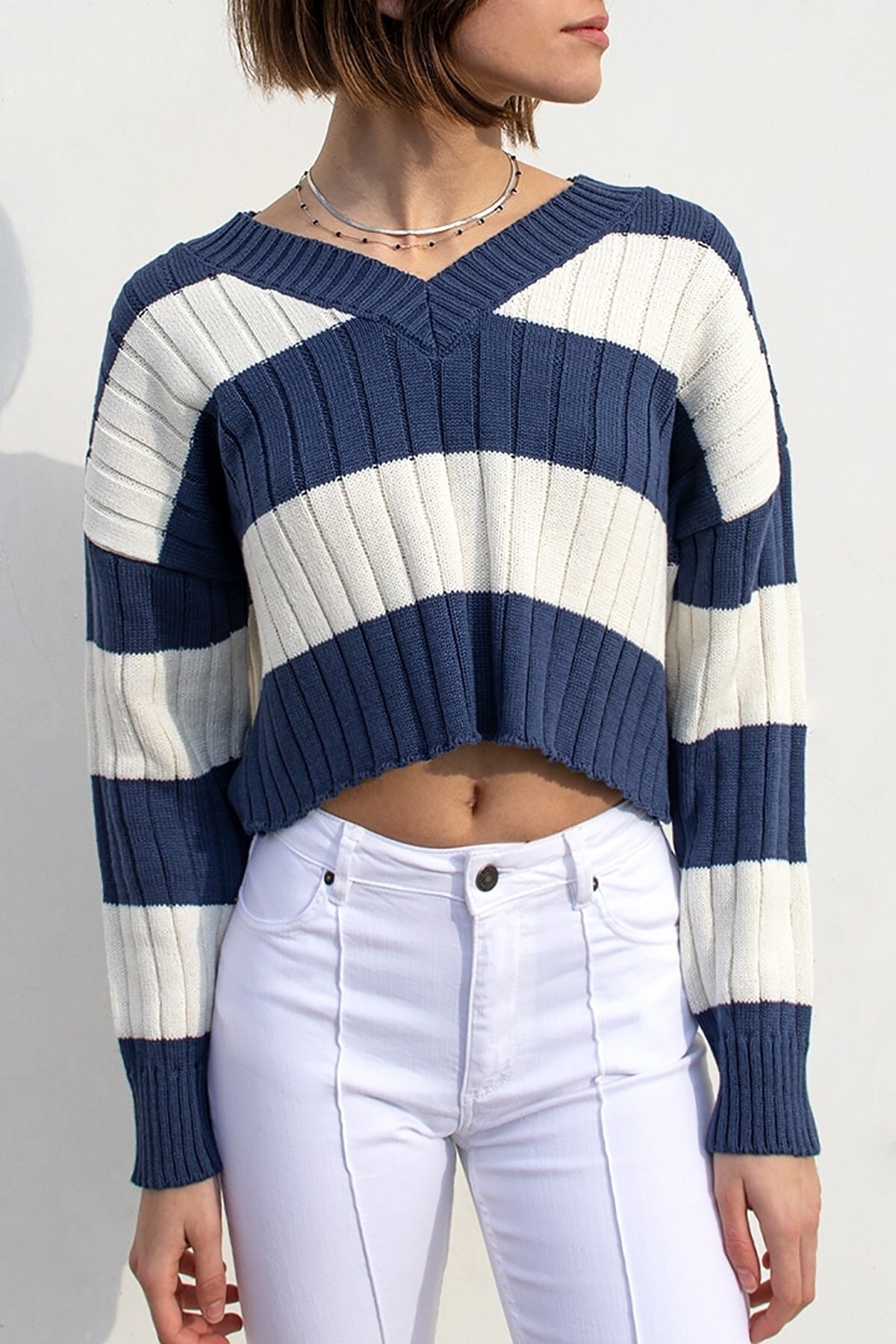 Madmext Navy Blue V-Neck Striped Crop Women's Sweater