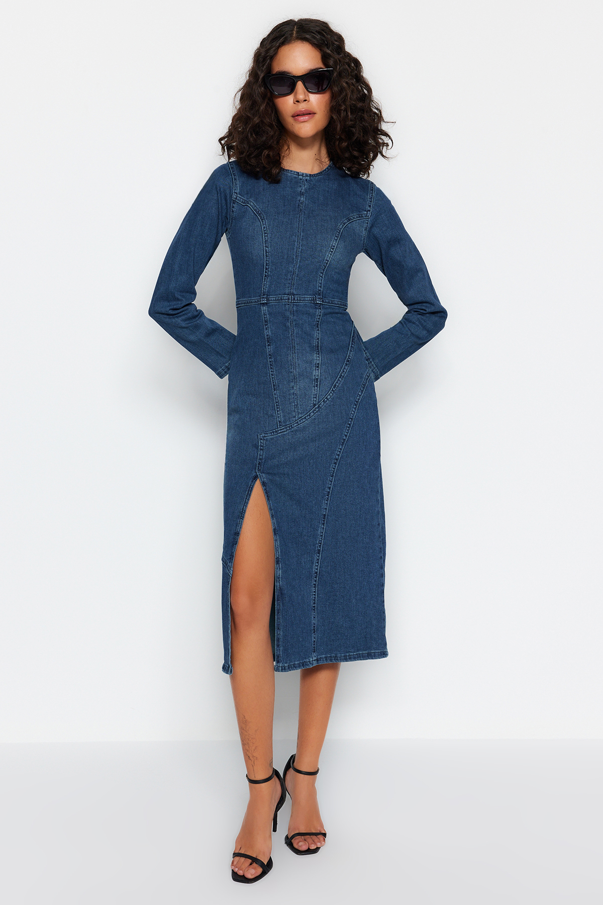 Levně Trendyol Blue Stitching Detailed Midi Denim Dress