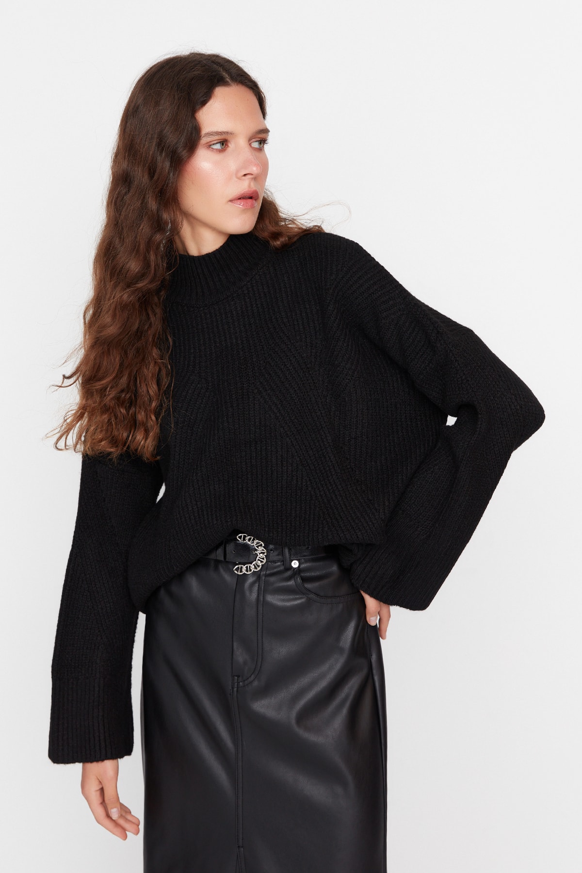 Levně Trendyol Black Soft Textured Basic Knitwear Sweater