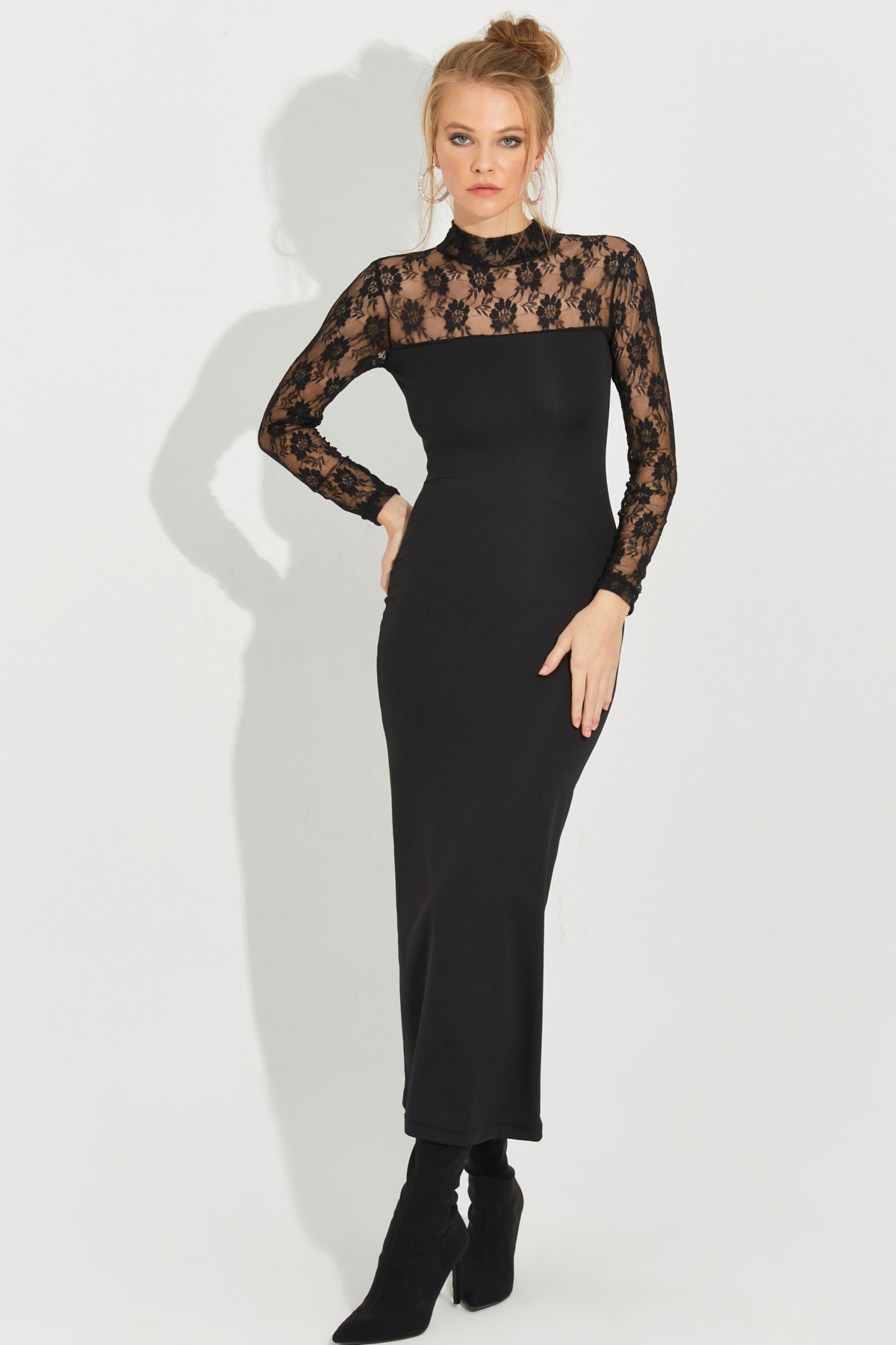 Levně Cool & Sexy Women's Black Lace Detailed Maxi Dress