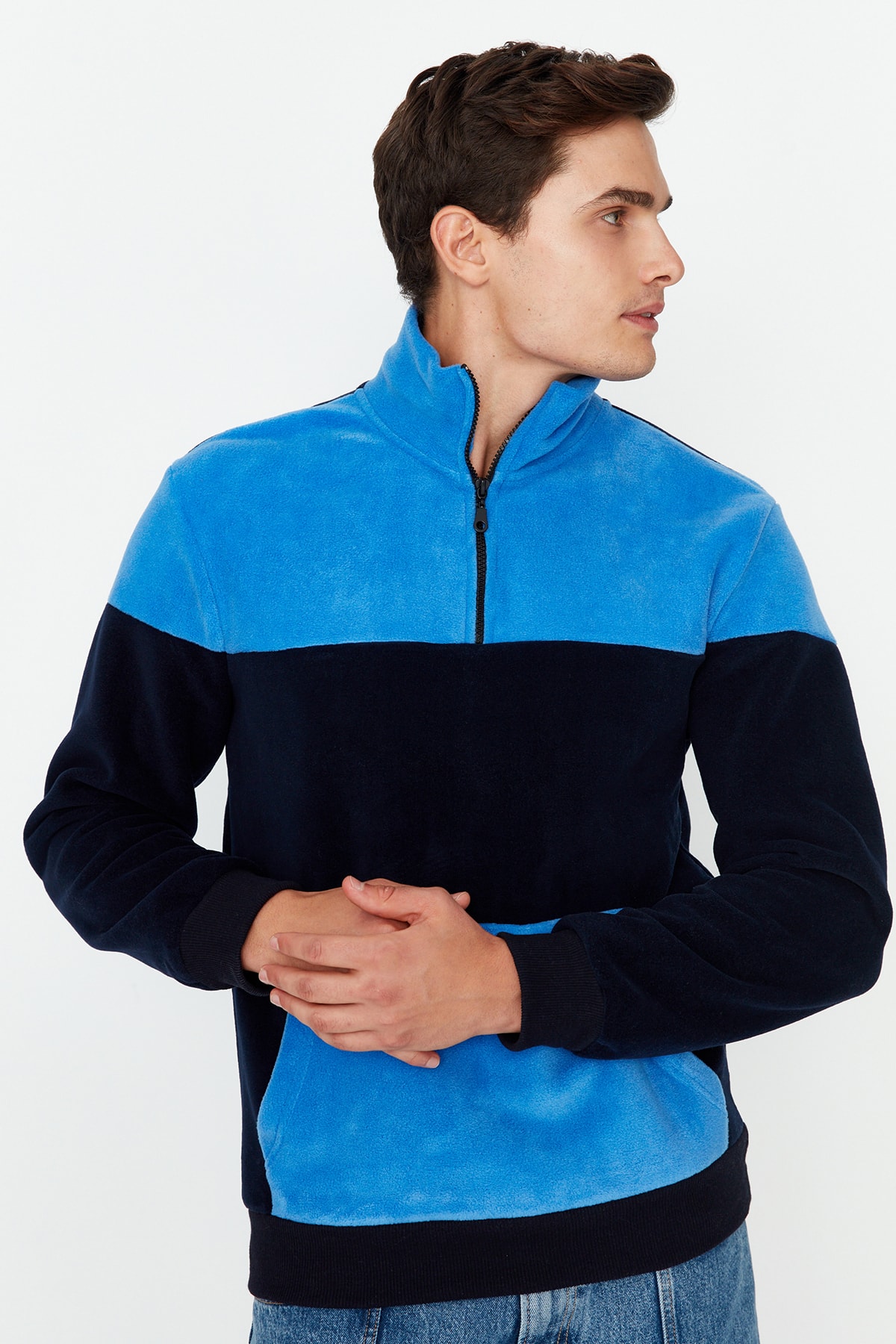 Levně Trendyol Navy Blue Men's Regular/Regular Cut, Zippered Standing Collar Keeps You Warm, Thermal Thick Fleece Sweatshirt.