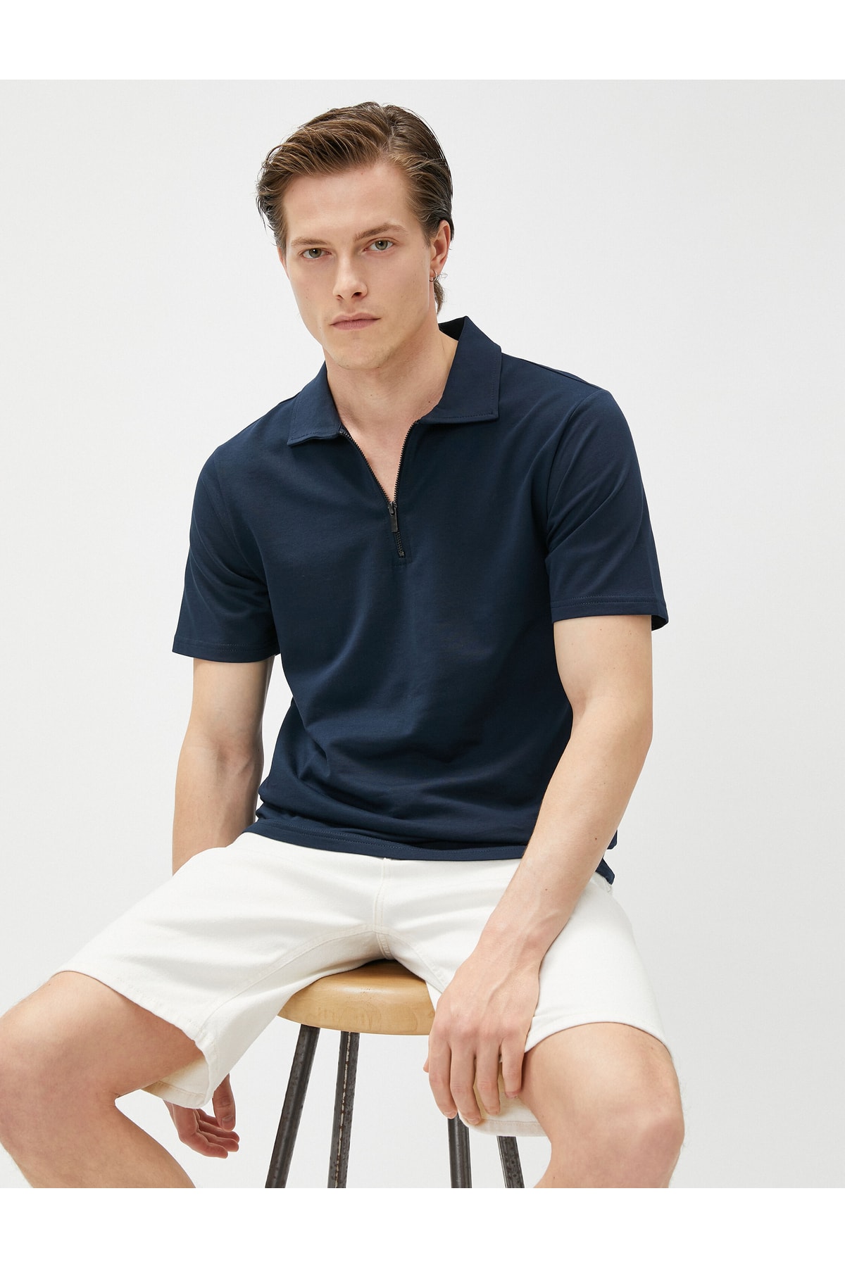 Levně Koton Zippered T-Shirt Polo Neck Short Sleeve Cotton