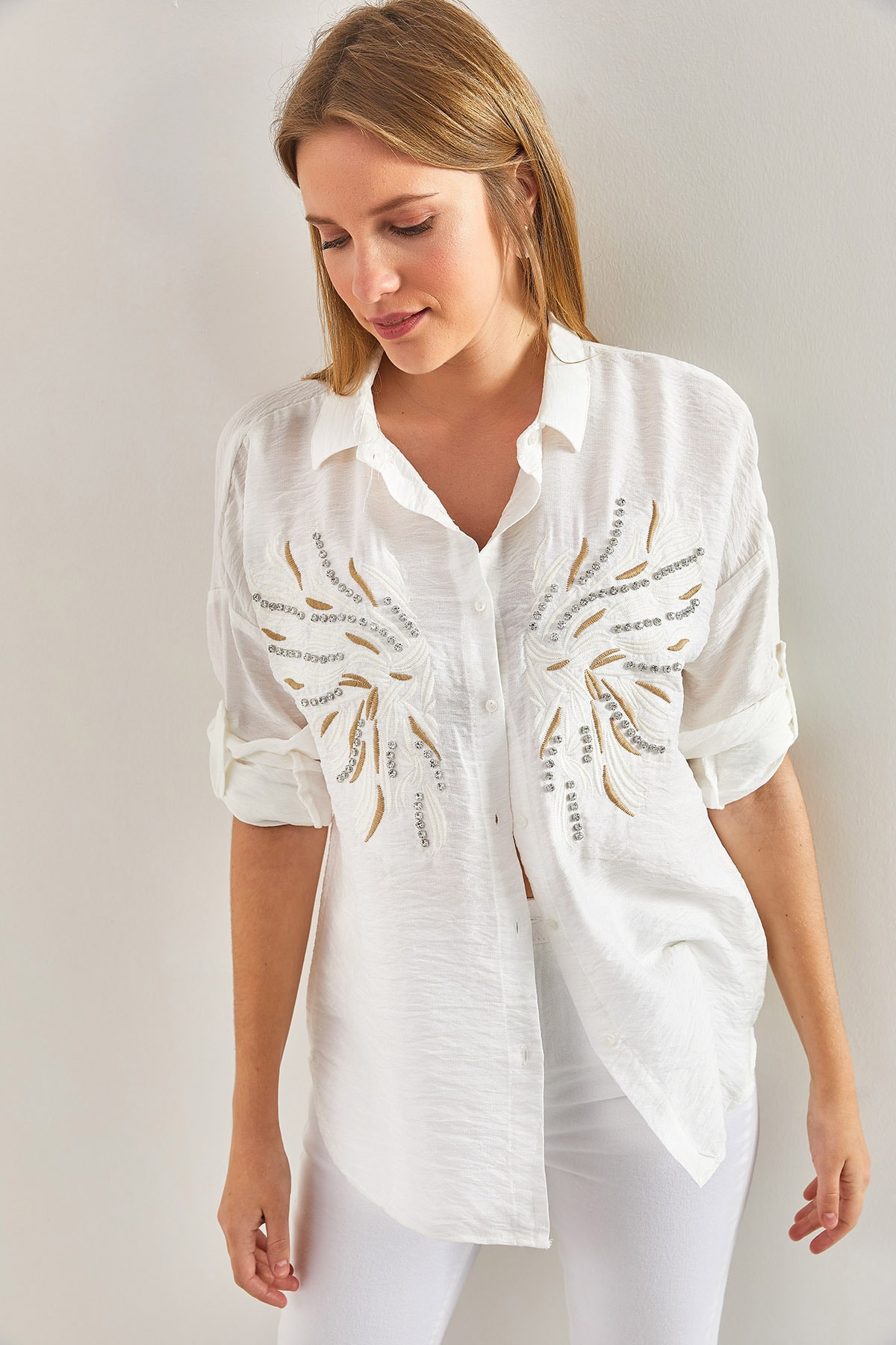 Levně Bianco Lucci Women's Stone Embroidered Patterned Linen Ayrobin Shirt