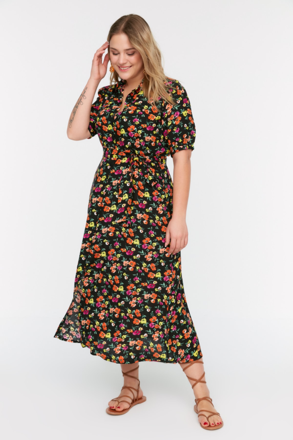 Дамска рокля Trendyol Basic