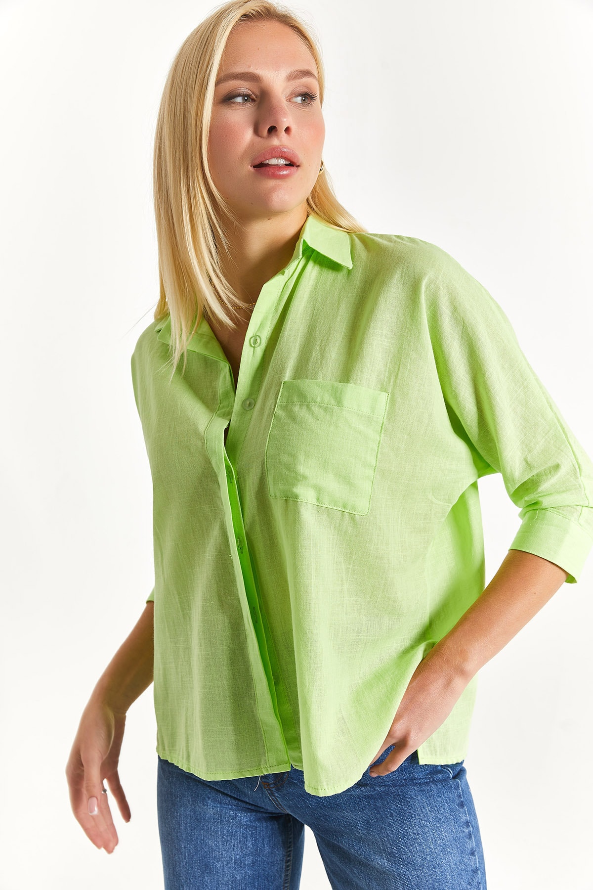 Armonika Women's Neon Yellow Pocket Loose Linen Shirt