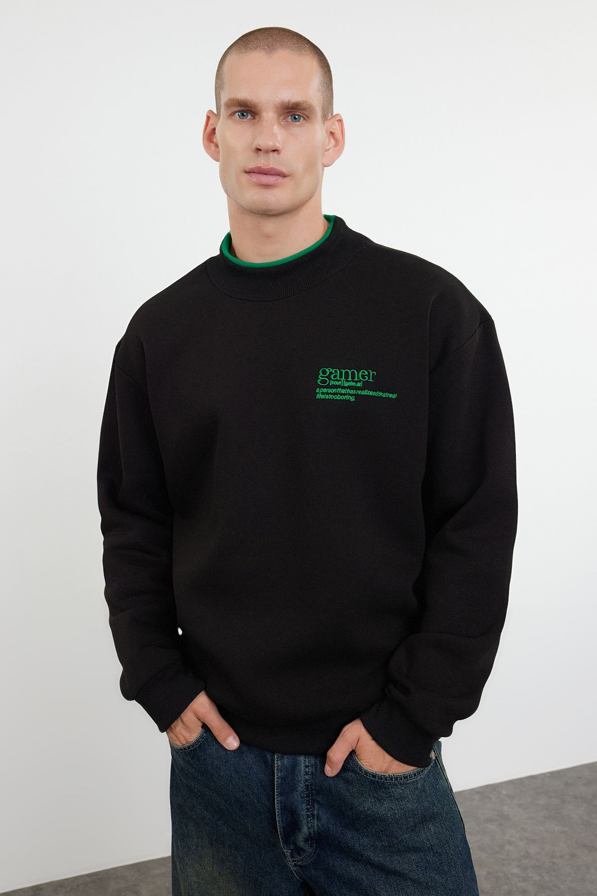 Trendyol Black Oversize/Wide Cut Fleece/Warm Embroidered Sweatshirt