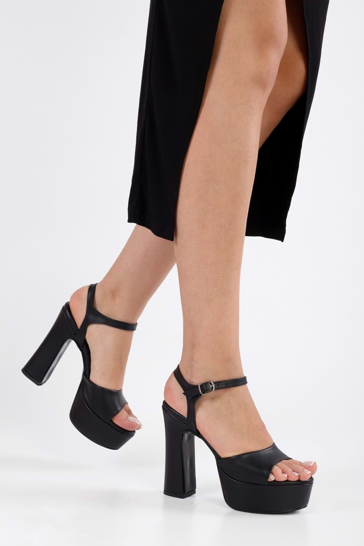 Levně Shoeberry Women's Alyysa Black Skin Platform Heel Shoes