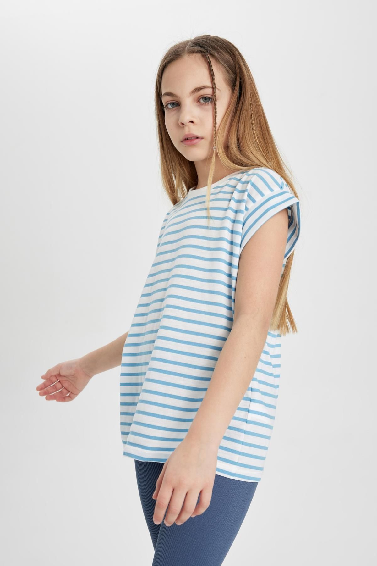 DEFACTO Girls Oversize Fit Striped Short Sleeve T-Shirt