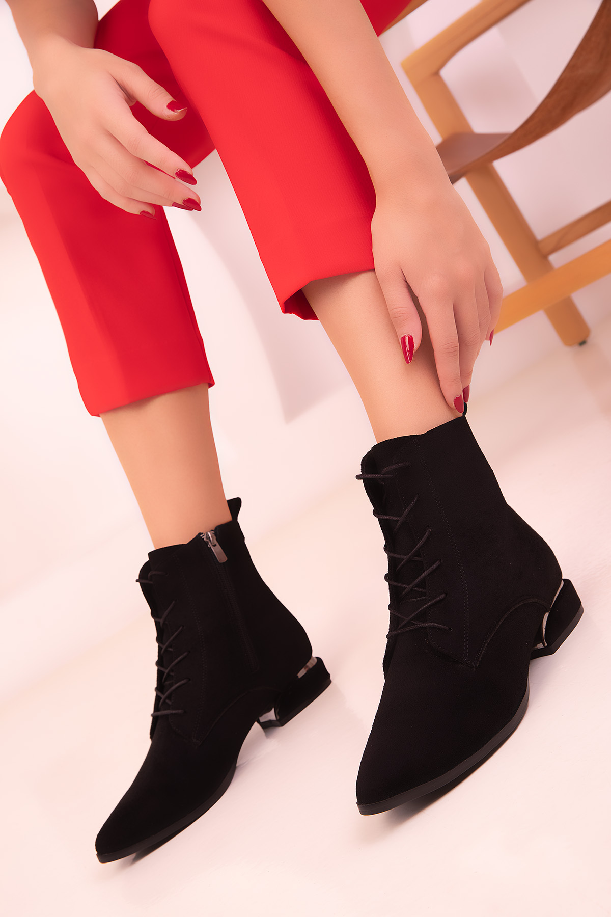 Levně Soho Black Suede Women's Boots & Booties 18500