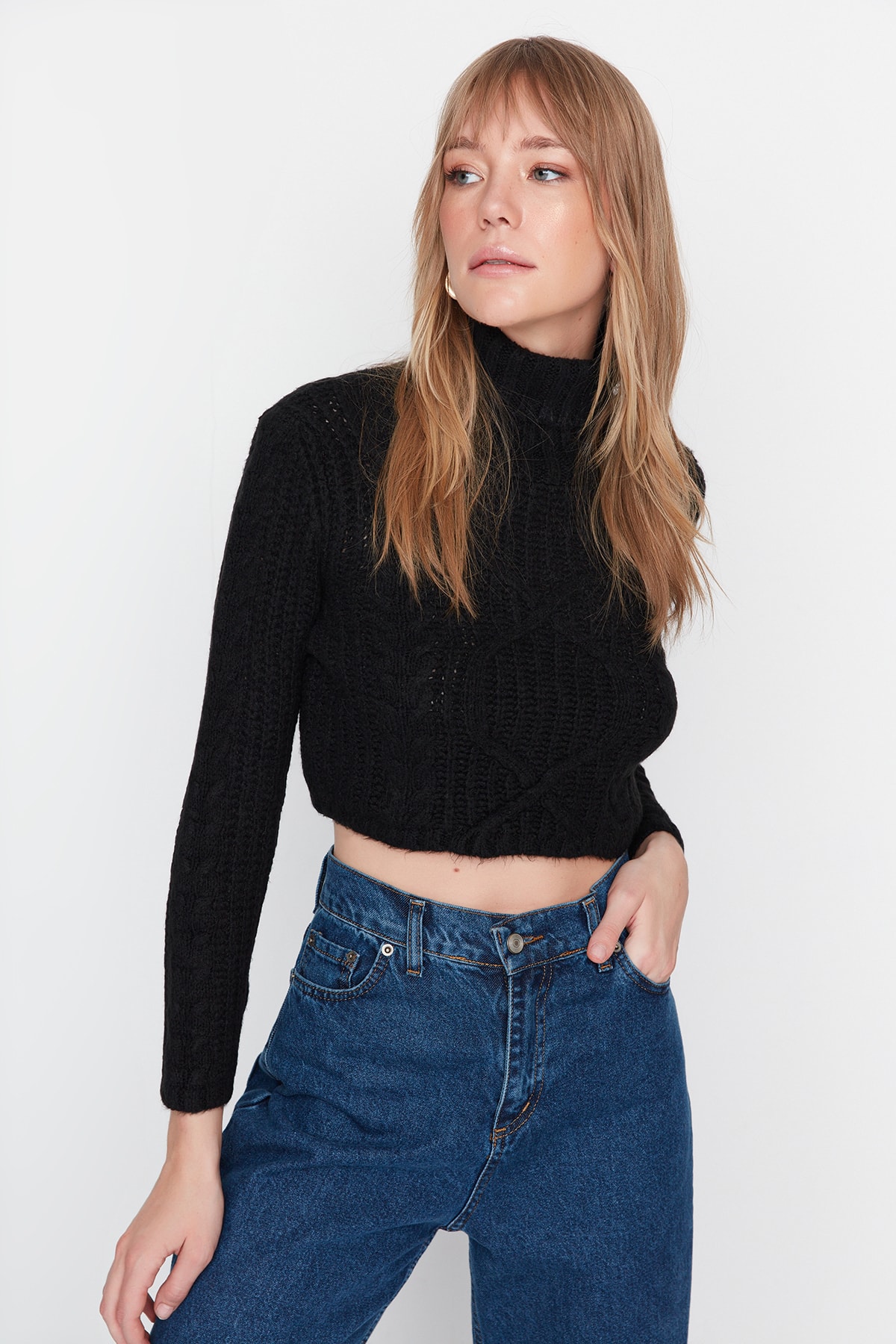 Trendyol Sweater - Black - Regular fit