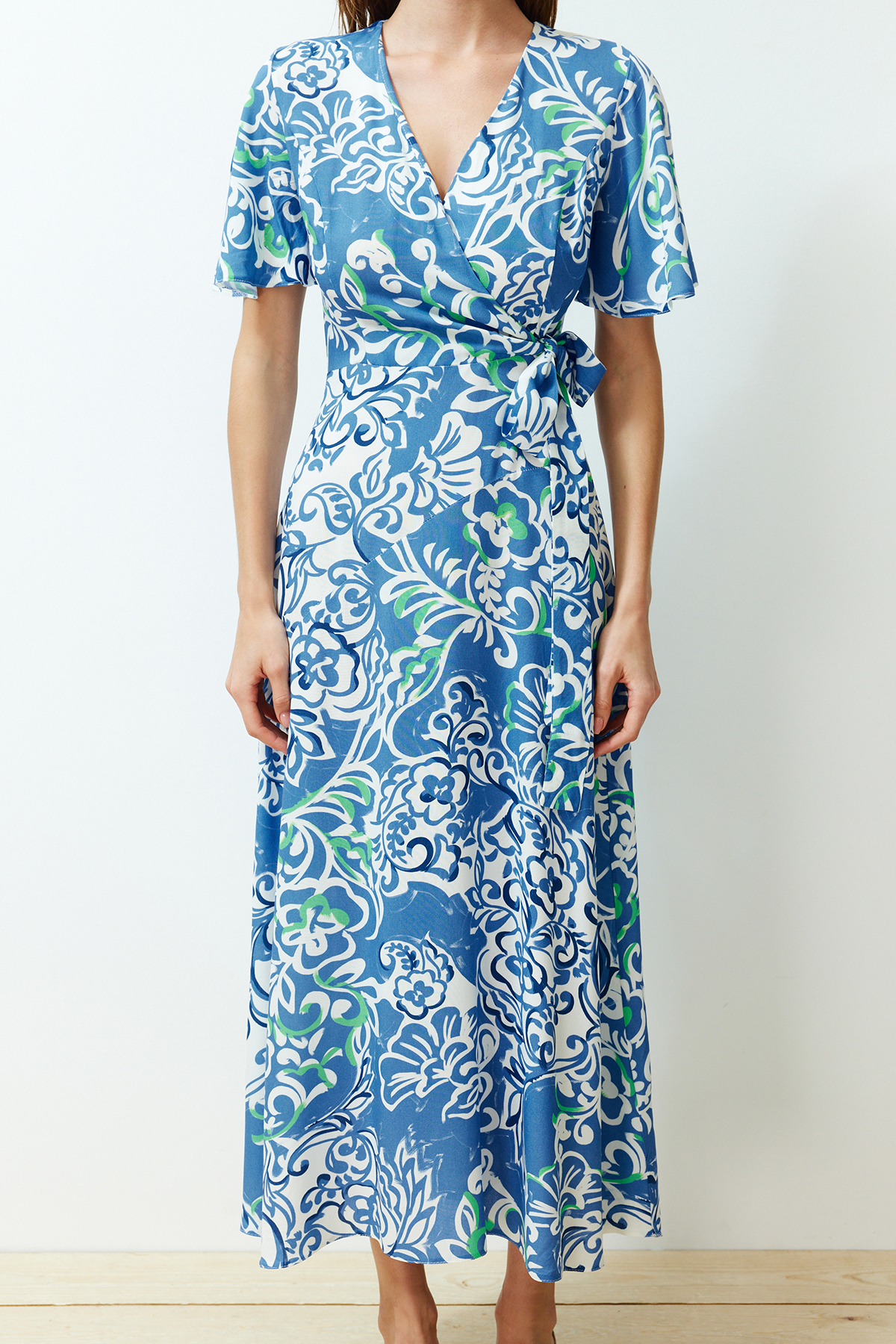 Trendyol Blue Floral Double Breasted Viscose Midi Woven Dress