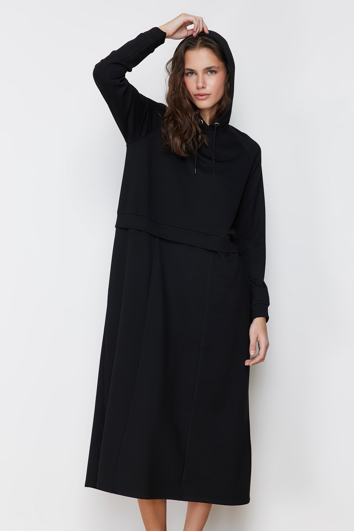 Levně Trendyol Black Hooded Knitted Sweat Dress