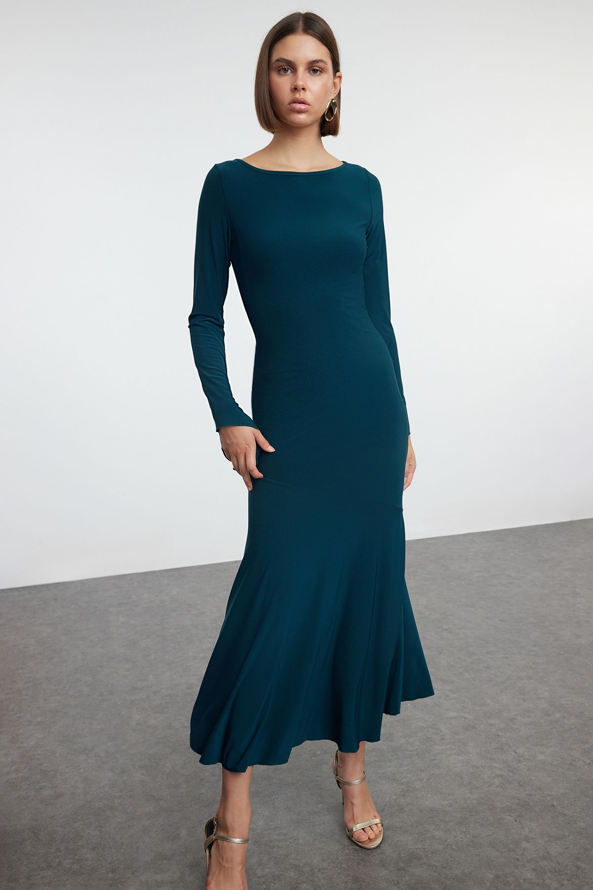 Trendyol Emerald Green Straight Boat Neck Fitted Skirt Flounce Maxi Flexible Knitted Dress
