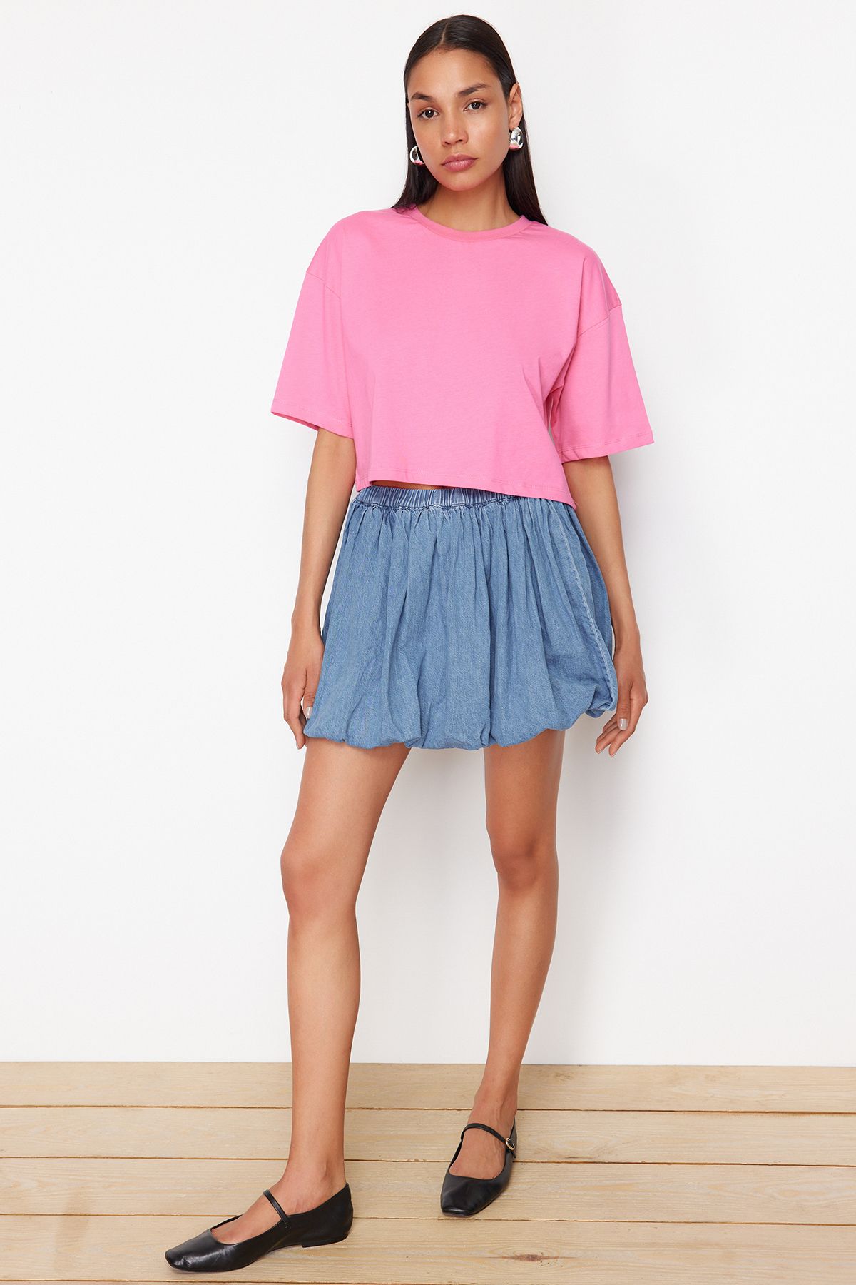 Trendyol Premium Pink 100% Cotton Basic Crop Knitted T-Shirt