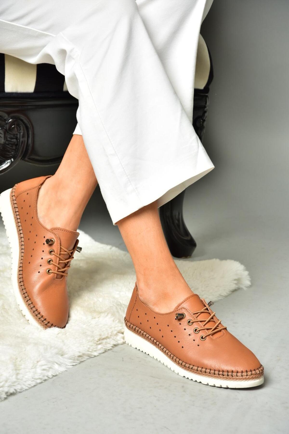 Levně Fox Shoes P555508103 Tan Genuine Leather Women's Shoe