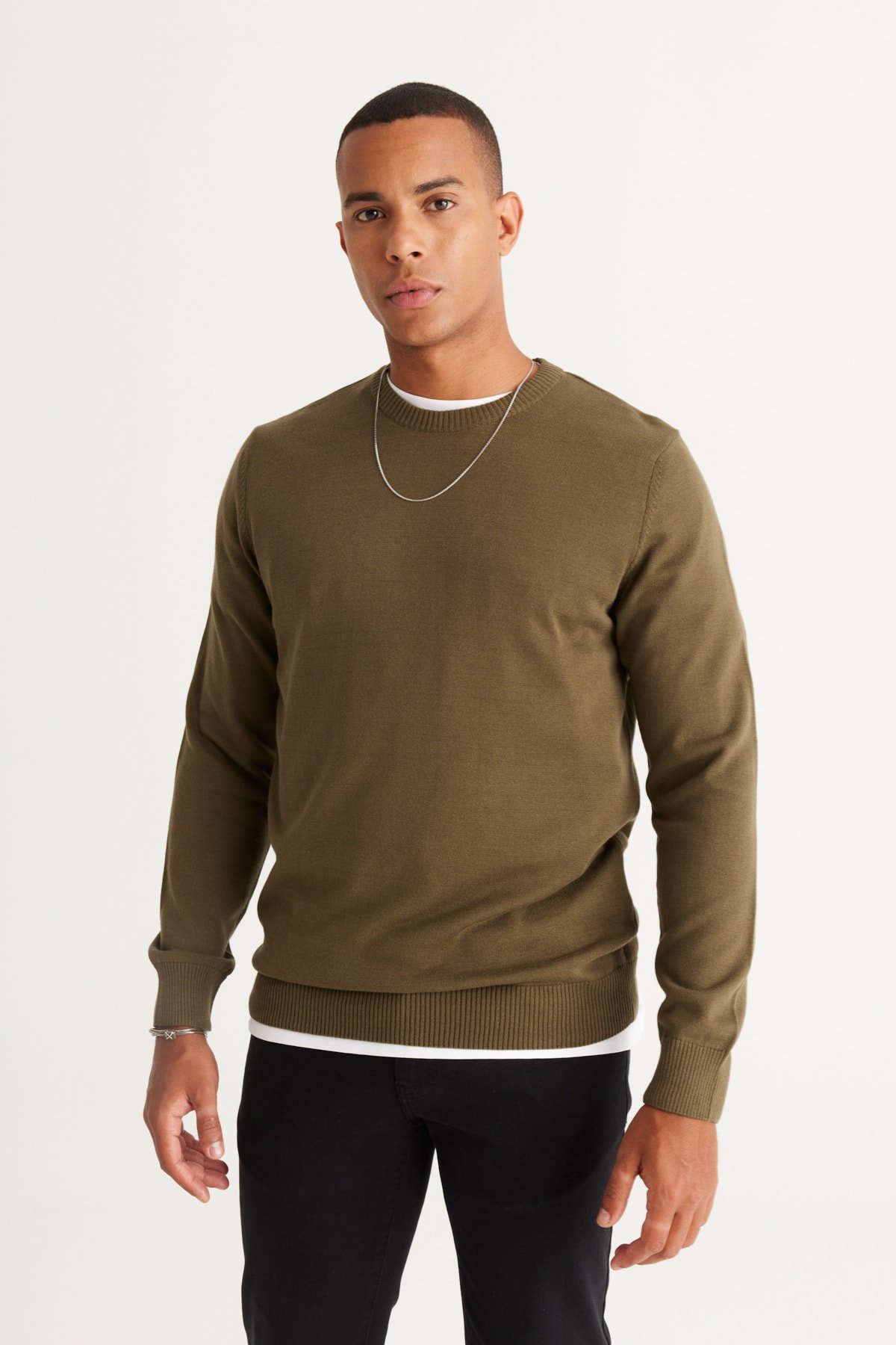 ALTINYILDIZ CLASSICS Men's Khaki Standard Fit Regular Cut Crew Neck Cotton Knitwear Sweater.